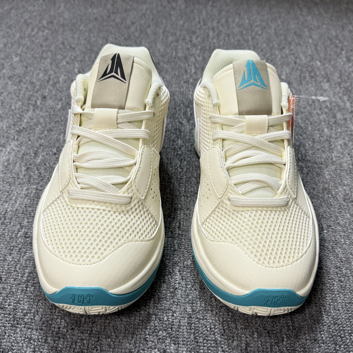 ♨️ 双十一重磅特价 市场知名版本 莫兰特 篮球鞋 黄色！尺码39-47齐，♨️偏小0.5-1个尺码！货