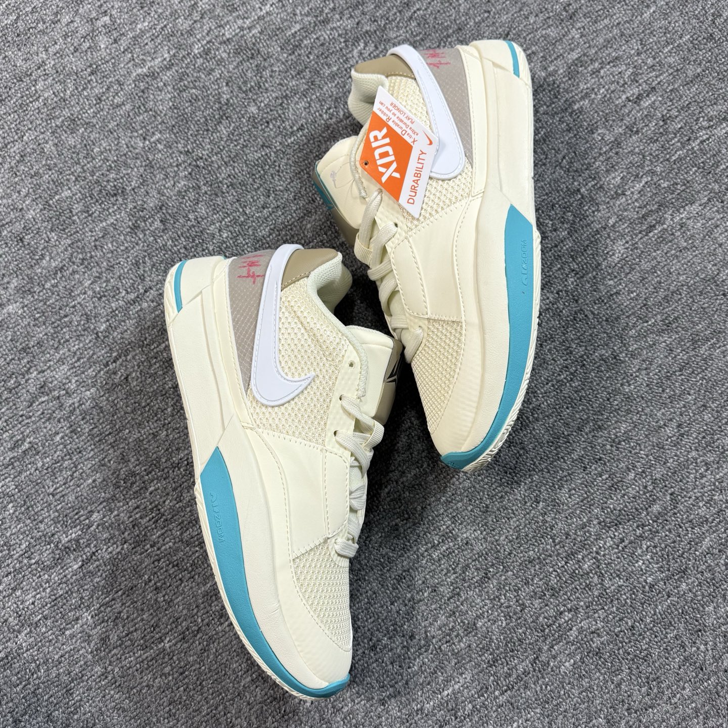 ♨️ 双十一重磅特价 市场知名版本 莫兰特 篮球鞋 黄色！尺码39-47齐，♨️偏小0.5-1个尺码！货