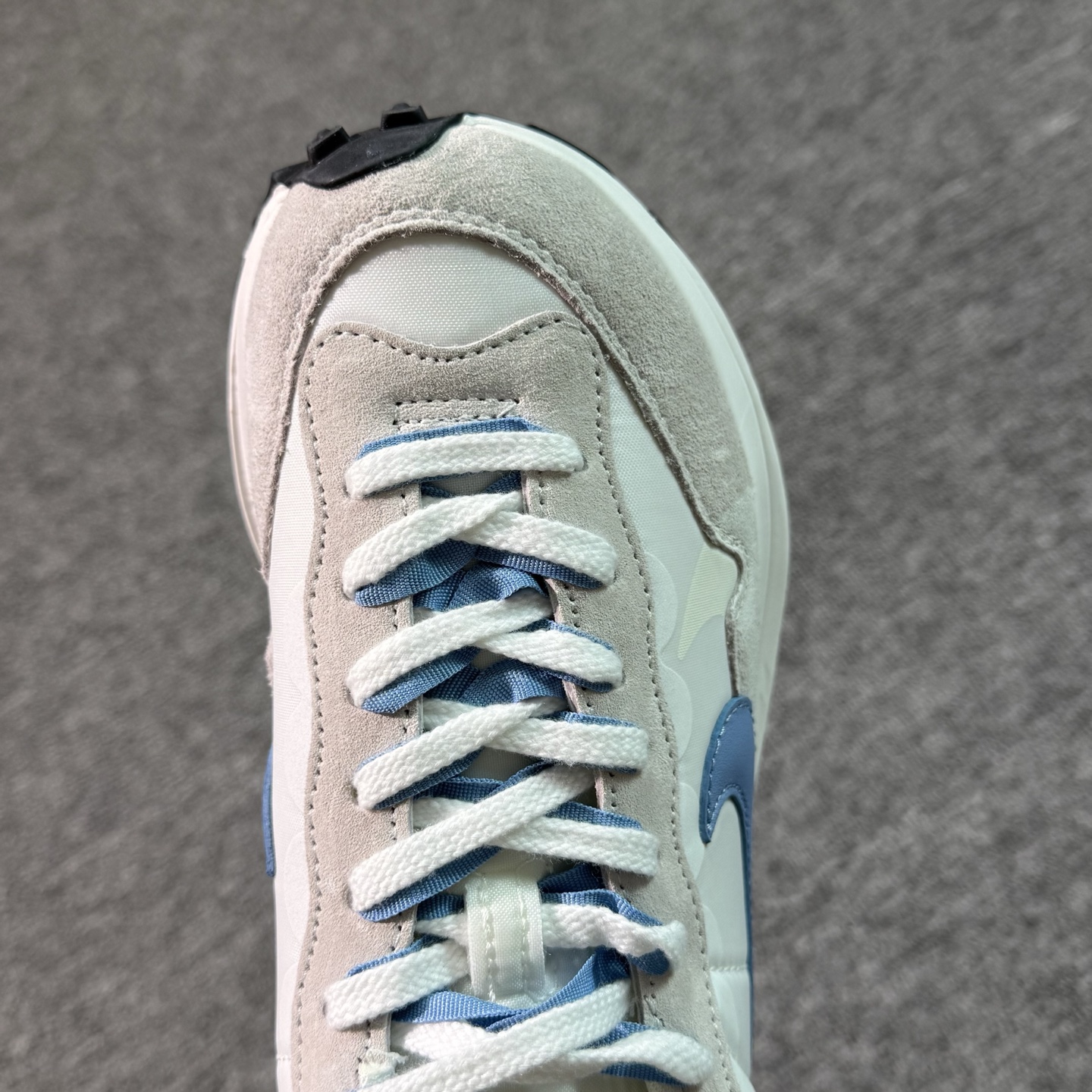 ♨️特价！神版Sacai 米白湖水蓝！货号DD1875-112！市场数一数二的顶级货，把握手速老铁，批件