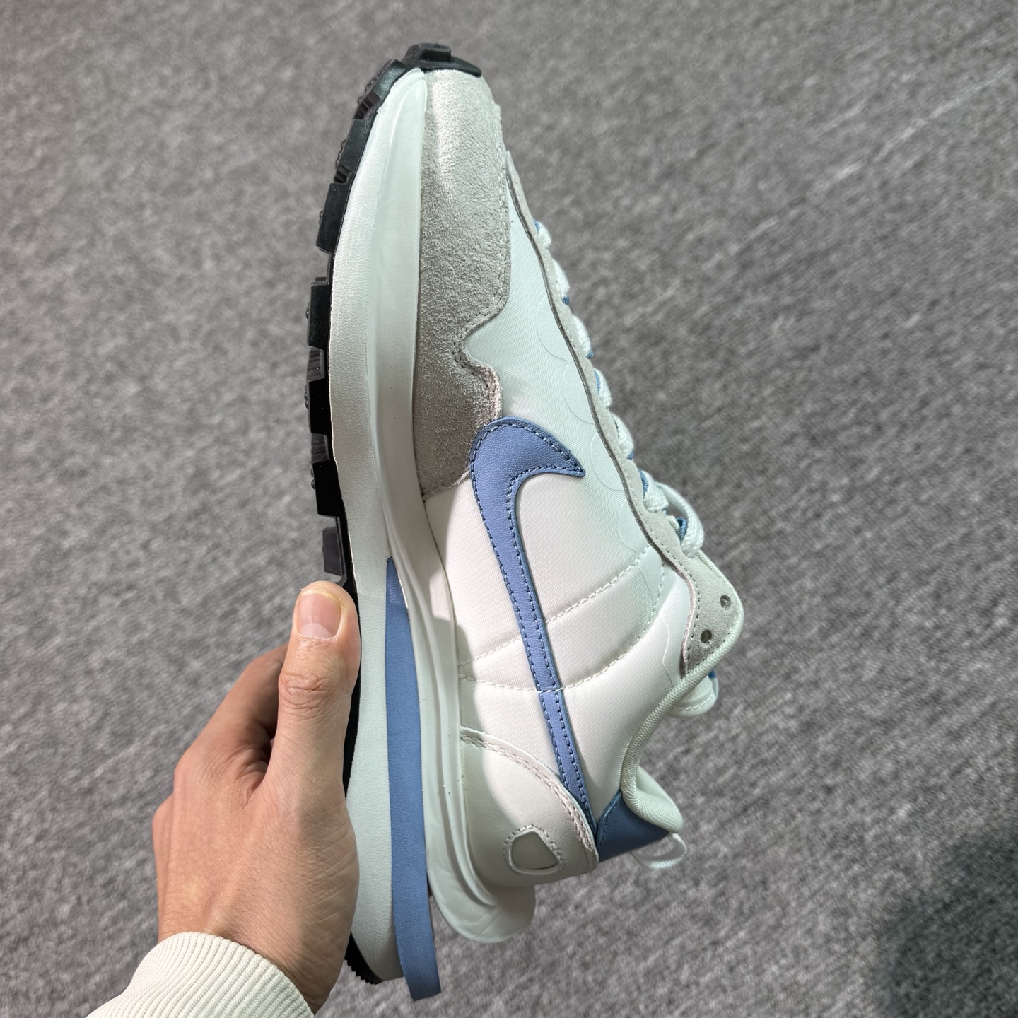 ♨️特价！神版Sacai 米白湖水蓝！货号DD1875-112！市场数一数二的顶级货，把握手速老铁，批件