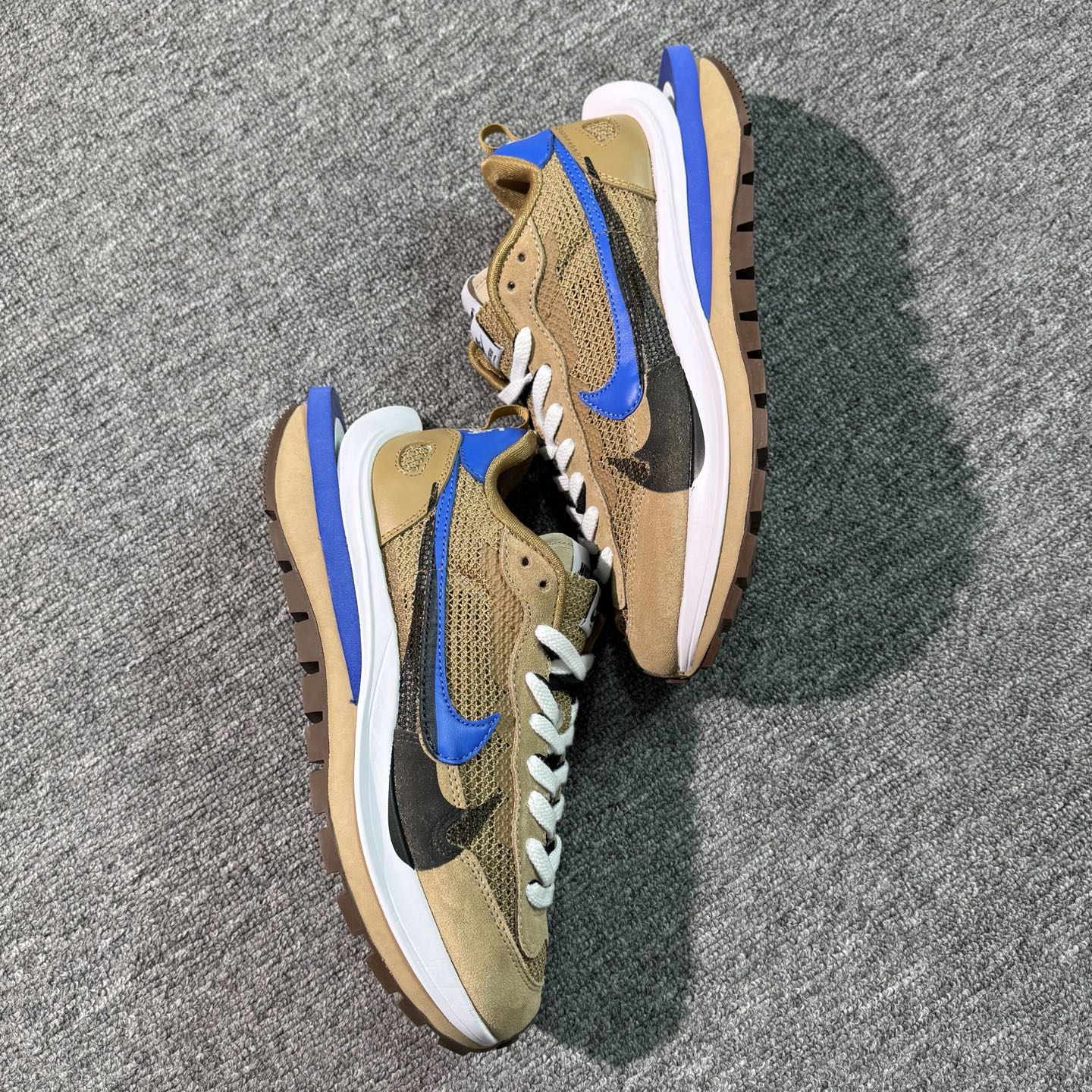 ♨️特价！神版Sacai 棕色！货号CV1363-201！市场数一数二的顶级货，把握手速老铁，批件起客户