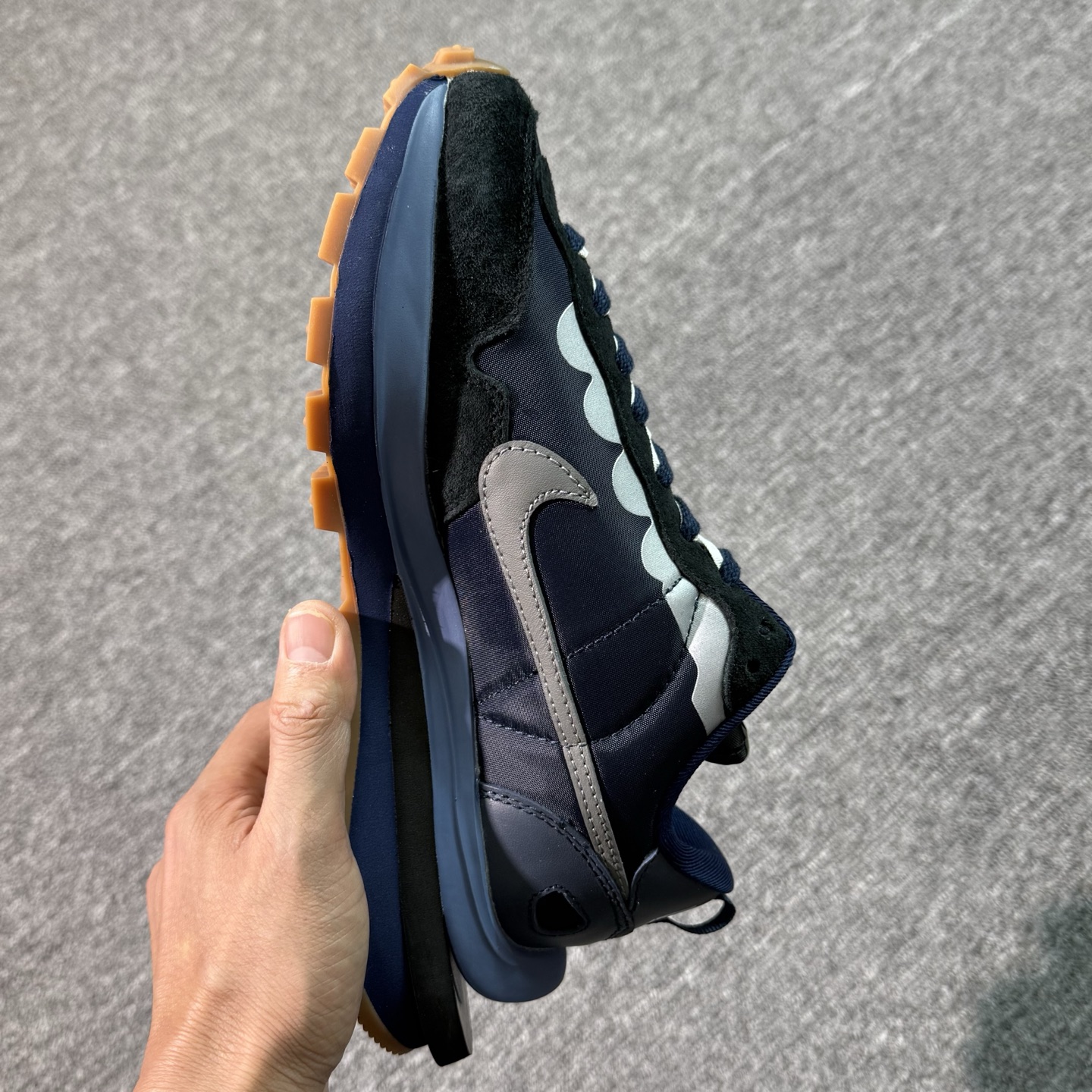 ♨️特价！神版Sacai 深蓝黑！货号DD1875-700！市场数一数二的顶级货，把握手速老铁，批件起客