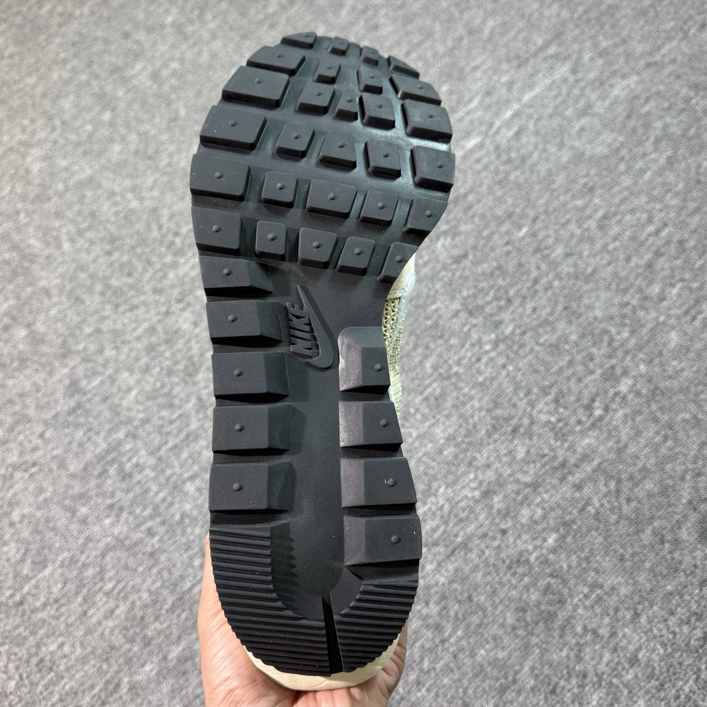 ♨️特价！神版Sacai 米黄！货号CV1363-108！市场数一数二的顶级货，把握手速老铁，批件起客户