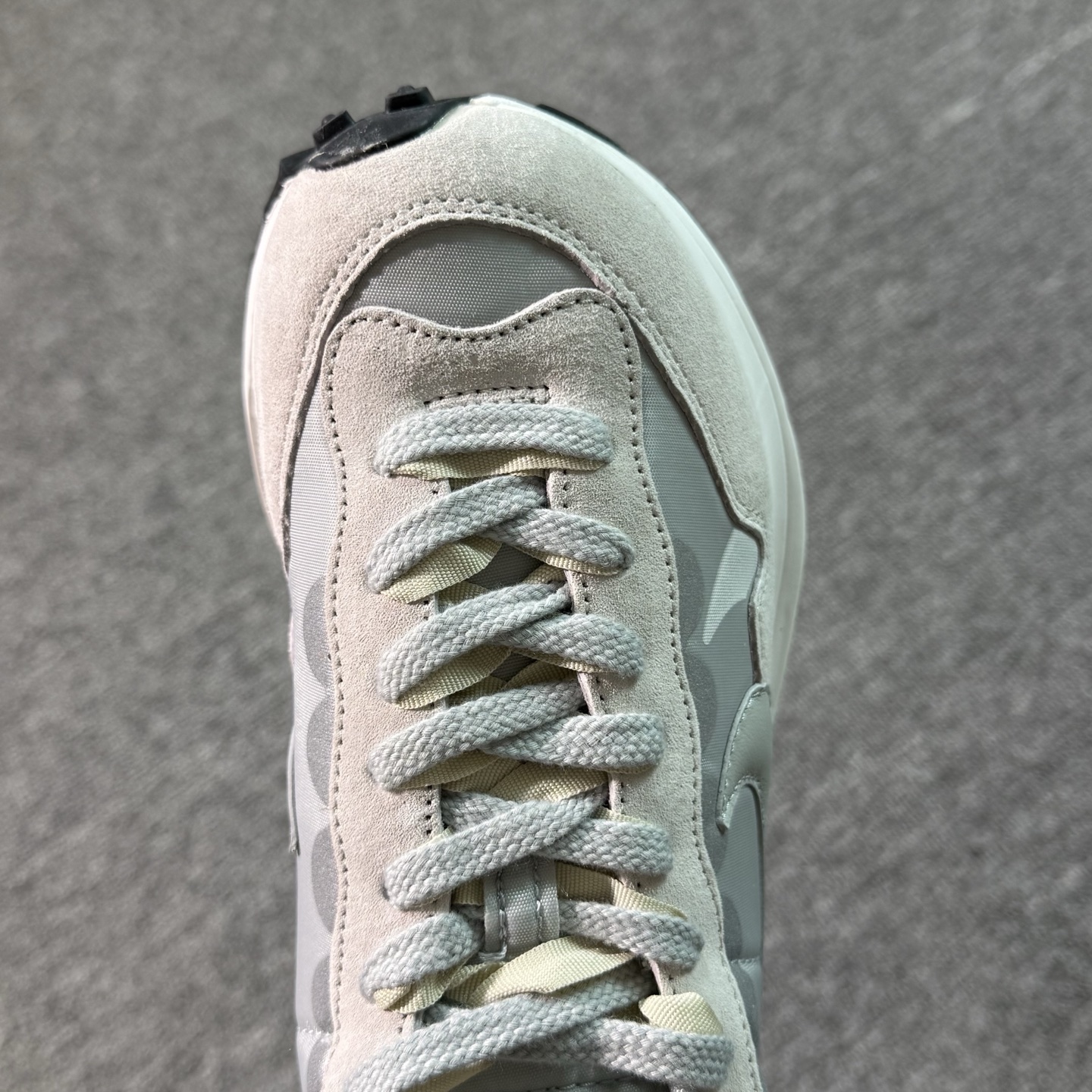 ♨️特价！神版Sacai 灰色！货号DD1875-108！市场数一数二的顶级货，把握手速老铁，批件起客户