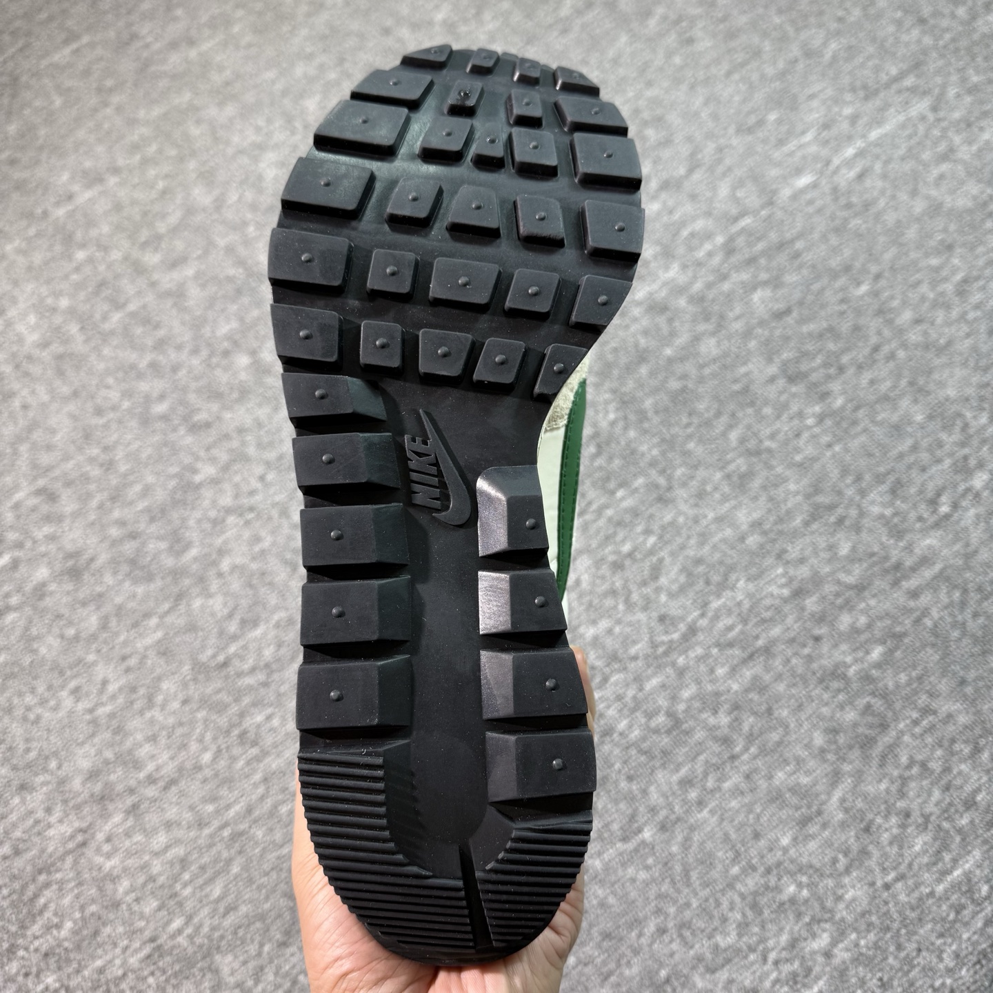 ♨️特价！神版Sacai 米白绿！货号DD1875-102！市场数一数二的顶级货，把握手速老铁，批件起客