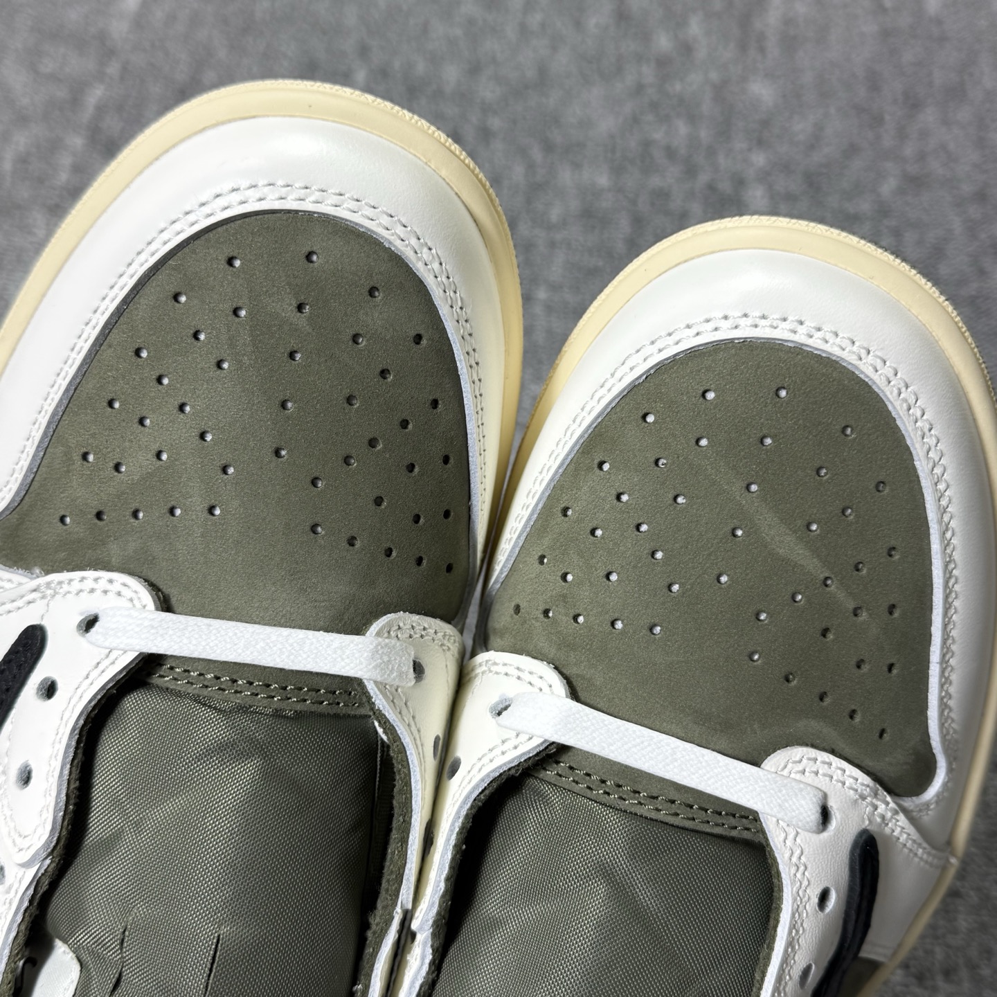 XC!版aj1倒钩低帮7.0黄蓝！尺码35.5-47.5全码出货，同品质，同价位市场无对手的存在 ，欢迎