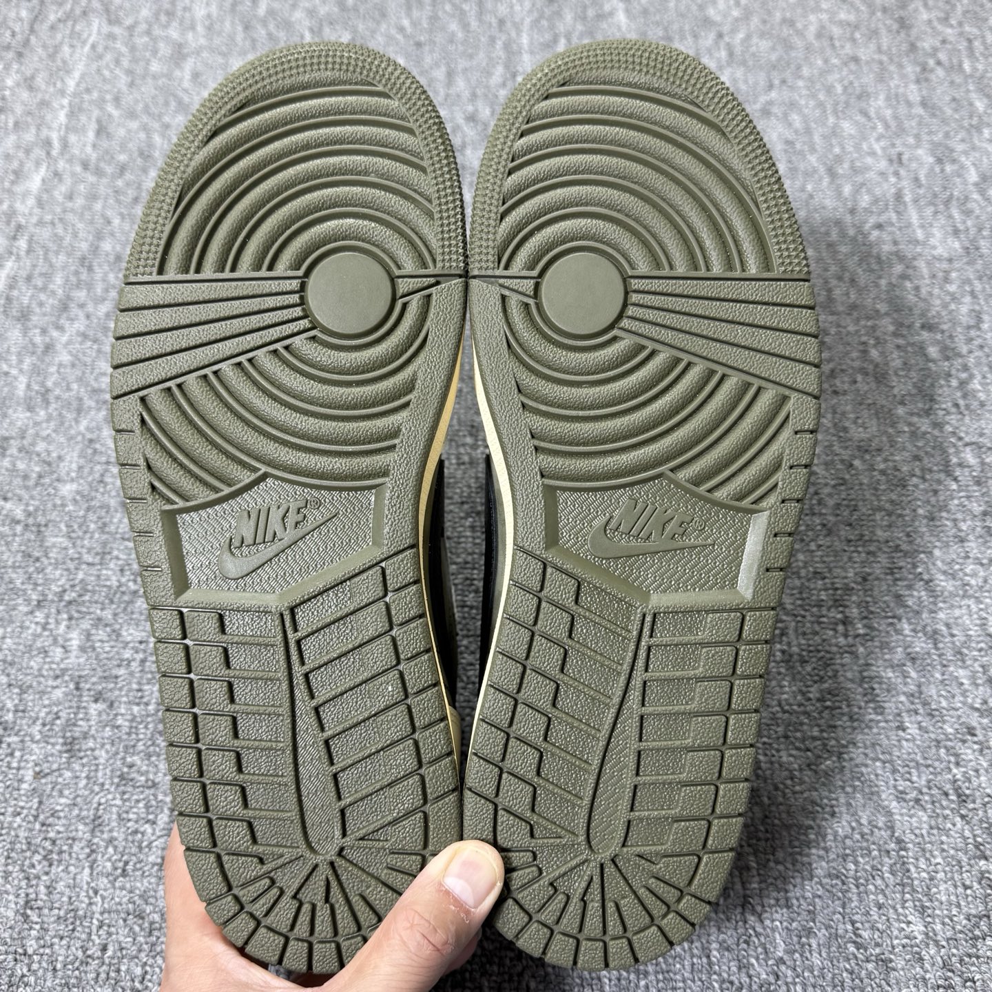 XC!版aj1倒钩低帮7.0黄蓝！尺码35.5-47.5全码出货，同品质，同价位市场无对手的存在 ，欢迎