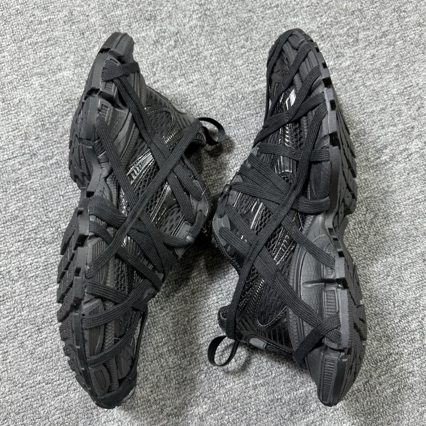 特价福利 市场顶级 巴黎世家3XL绑带尺码35-46 标准尺码！