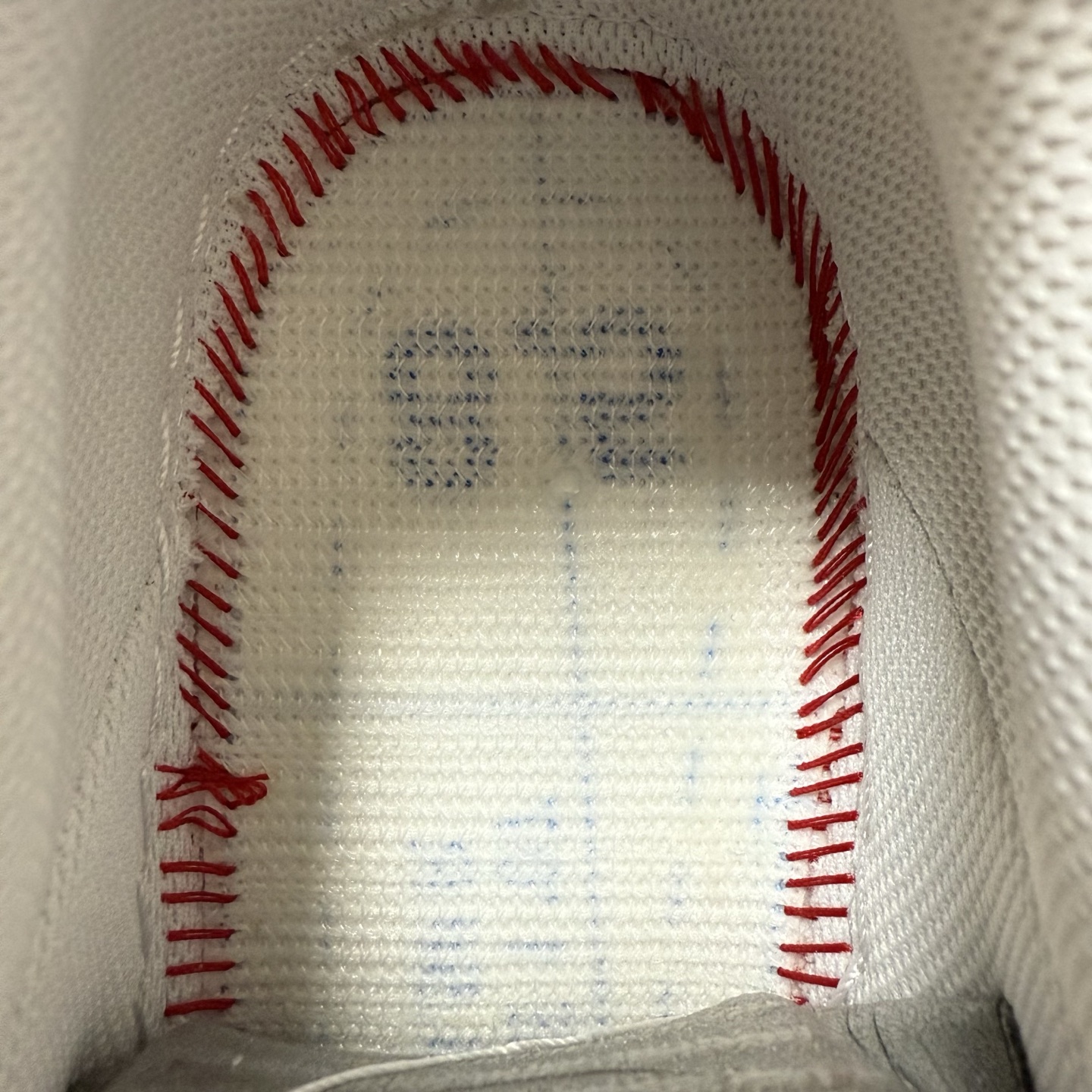 ♨️ 空军纯白低帮 ♨️头层版！尺码36-46全码齐 承诺不是头层皮鞋子白送！市场难得有头层货特价的，喜