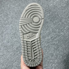 ♨️! 东莞裁片版!开学季重磅福利! aj1低帮米棕! 尺码35.5-47.5全码出货,同品质,价位 市场的NO1存在✊ ♨️! 东莞裁片版!开学季重磅福利! aj1低帮米棕! 尺码35.5-47.5全码出货,同品质,价位 市场的NO1存在✊