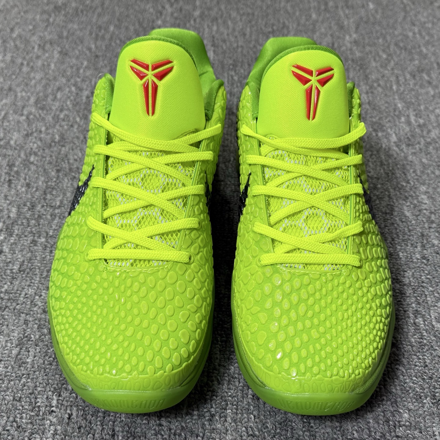 开年重磅福利🉐 市场知名顶级OWF版本！科比6青峰侠 尺码40-48.5全码齐 ♨️偏小1个尺码！售前 