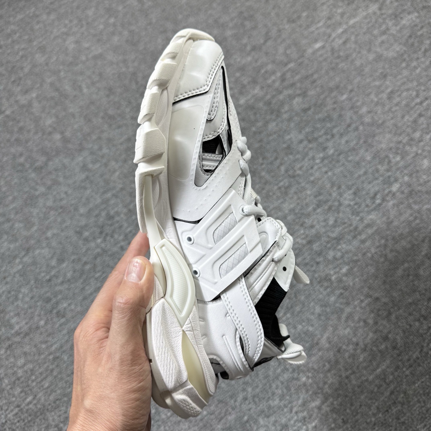 ♨️ 市场知名顶级VG版本！巴黎世家3.0白黑！尺码35-44齐 ♨️偏大一个尺码，售前 售后 三包到底