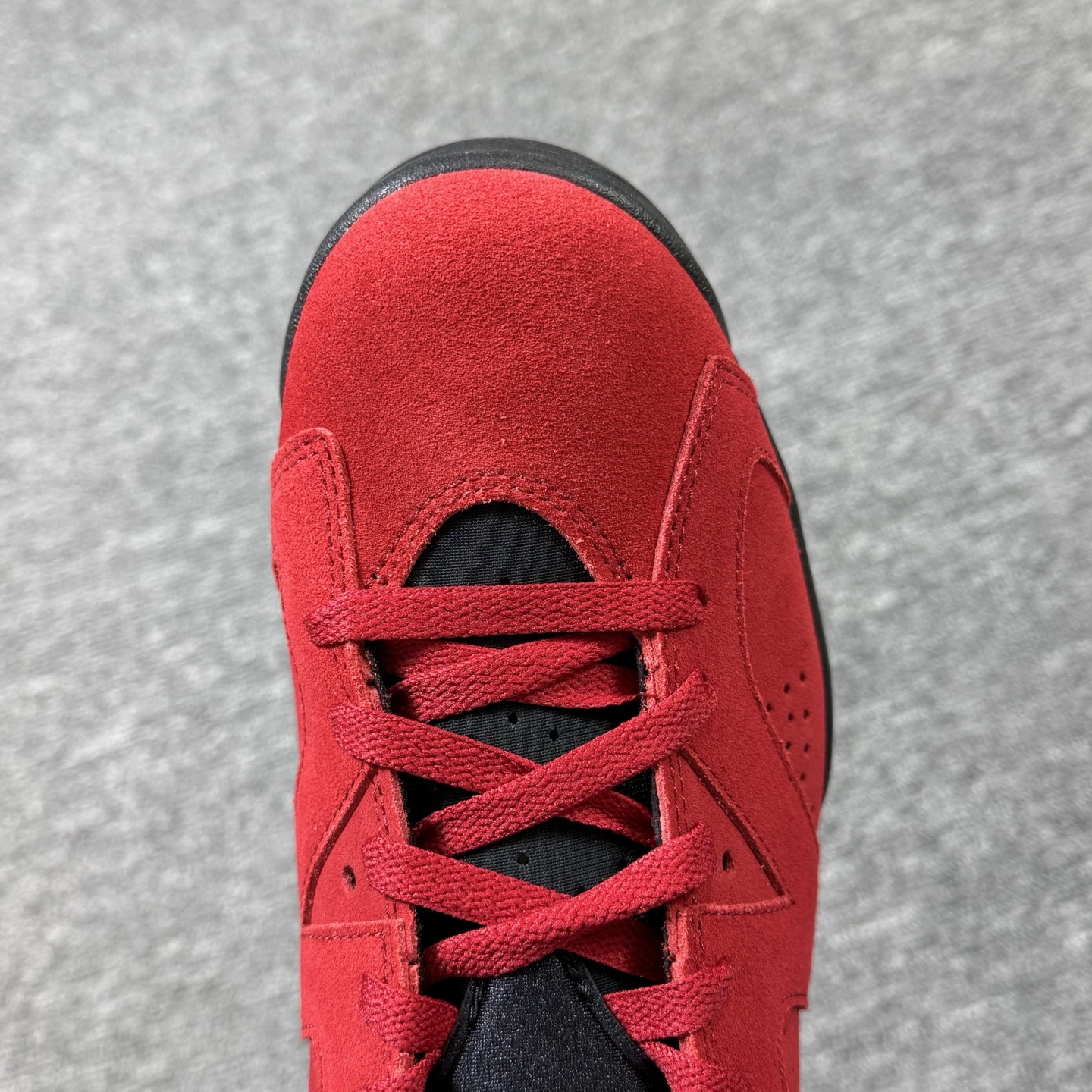Ljr版本 aj6大红！尺码40.5-47.5全码齐，全新带盒 福利回馈 突破历史最低价[拳头][拳头]