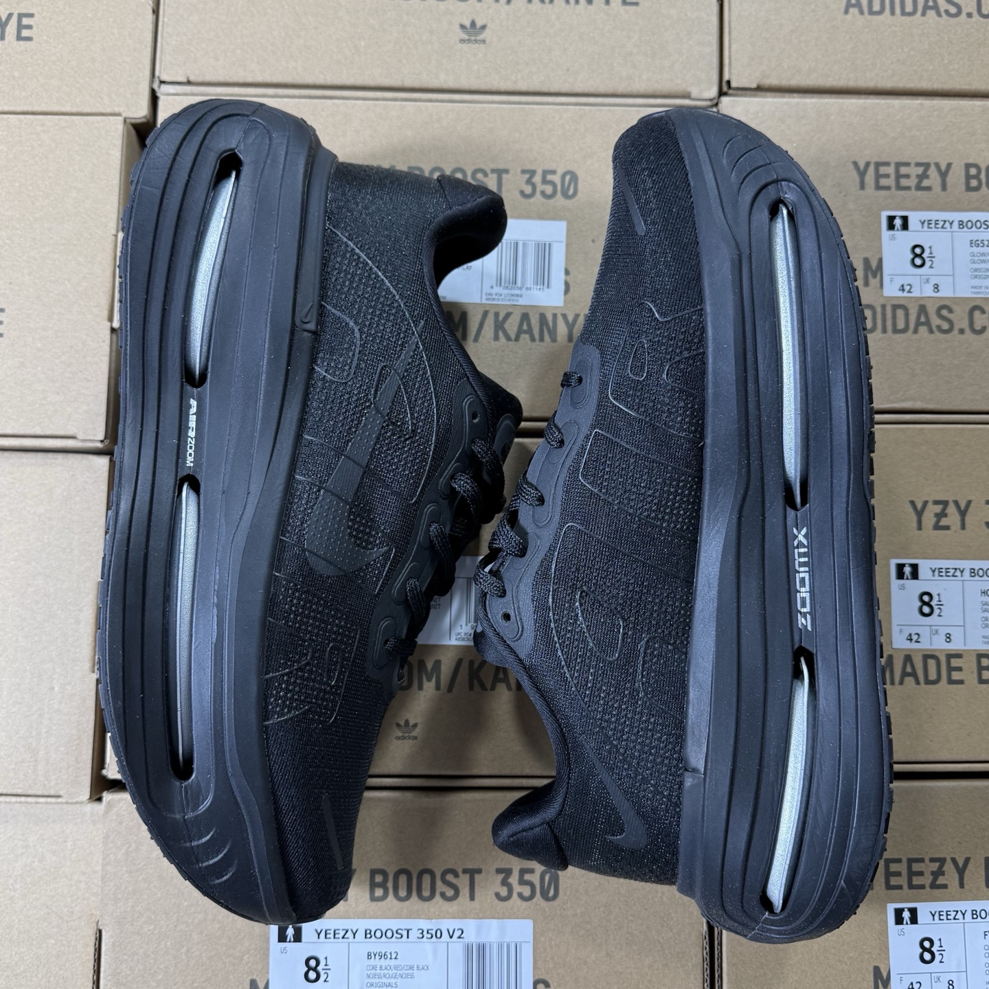 ♨️♨️♨️ 降价福利📢  登月19 代 Vomero Premium 全黑！尺码36-45全码出货，兼
