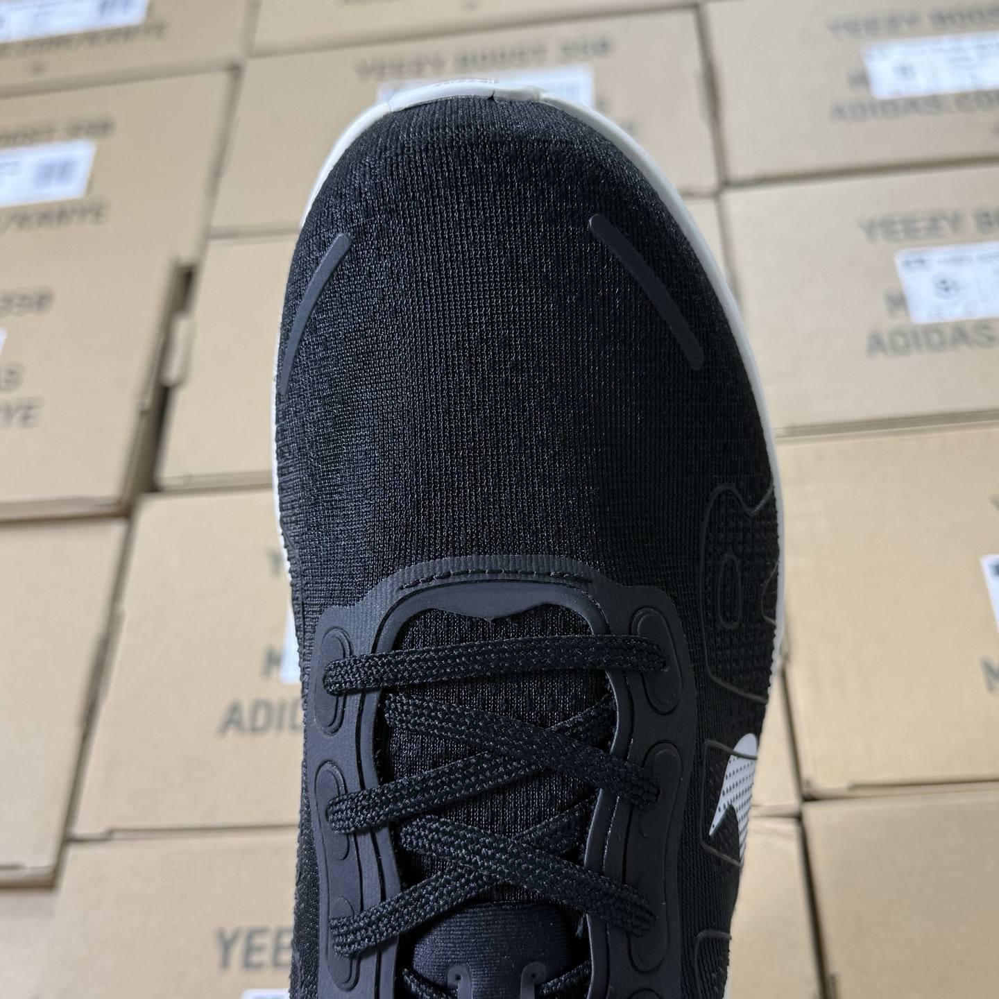 ♨️♨️♨️ 降价福利📢 登月19 代 Vomero Premium 黑白！尺码36-45全码出货，兼顾