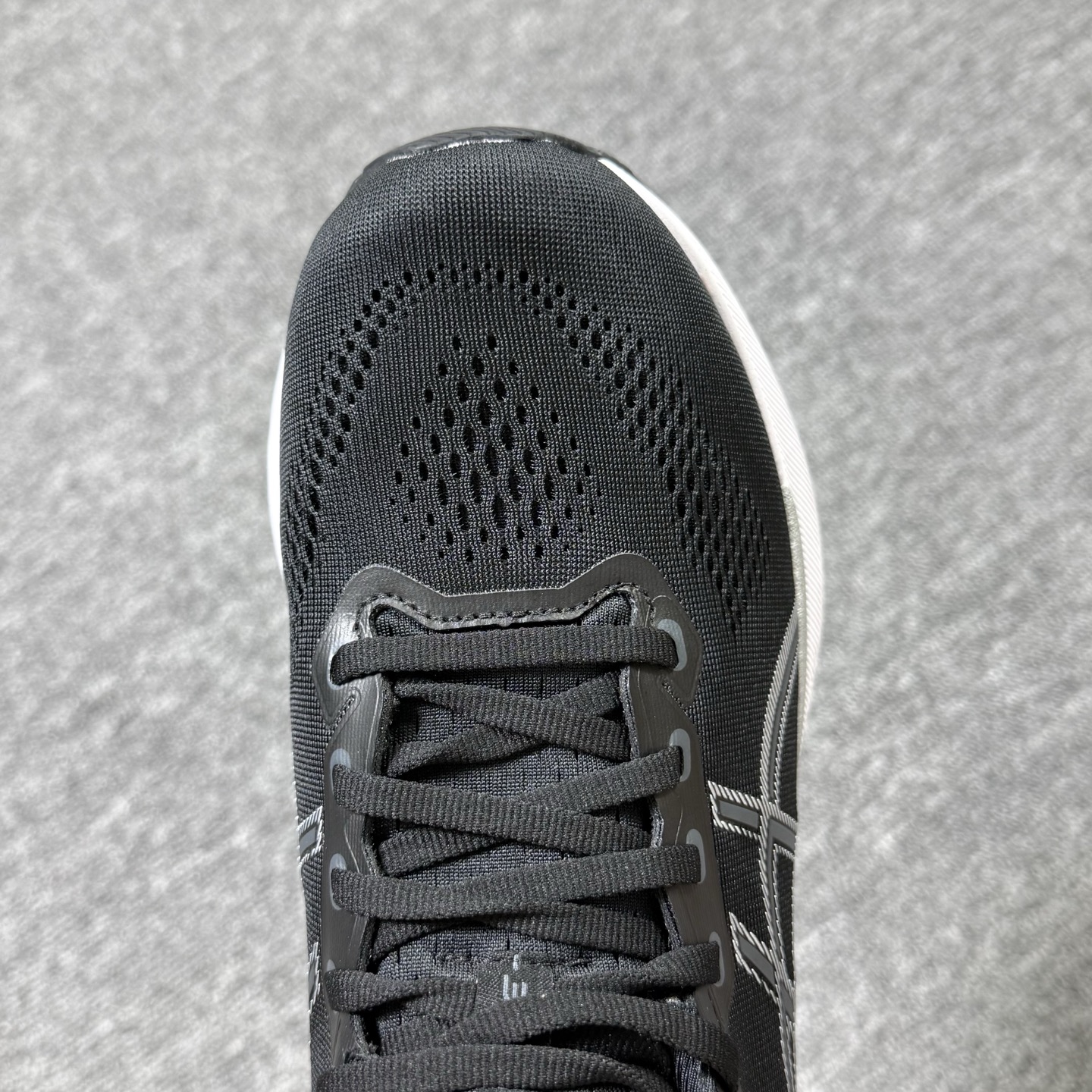 平台顶配版品质✊亚瑟士 Gel-Kayano 31 黑白！尺码 40 40.5 41 42 42.5 4