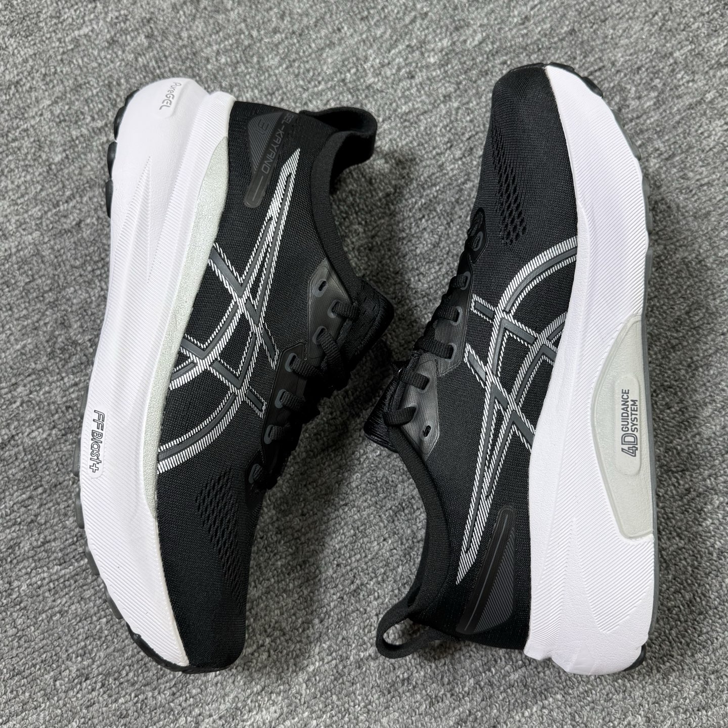 平台顶配版品质✊亚瑟士 Gel-Kayano 31 黑白！尺码 40 40.5 41 42 42.5 4