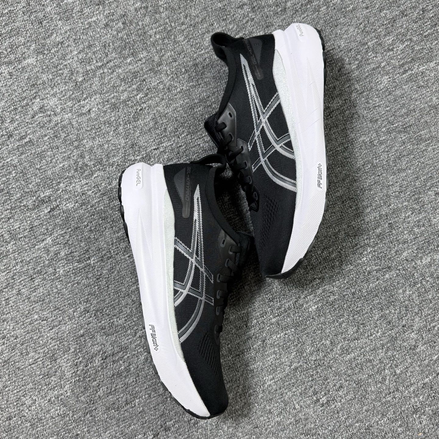 平台顶配版品质✊亚瑟士 Gel-Kayano 31 黑白！尺码 40 40.5 41 42 42.5 4