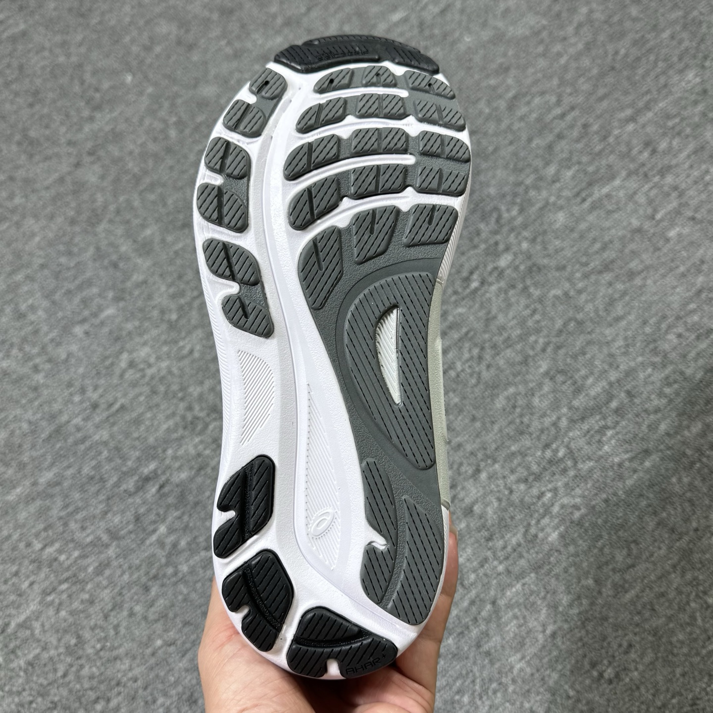 平台顶配版品质✊亚瑟士 Gel-Kayano 31 黑白！尺码 40 40.5 41 42 42.5 4