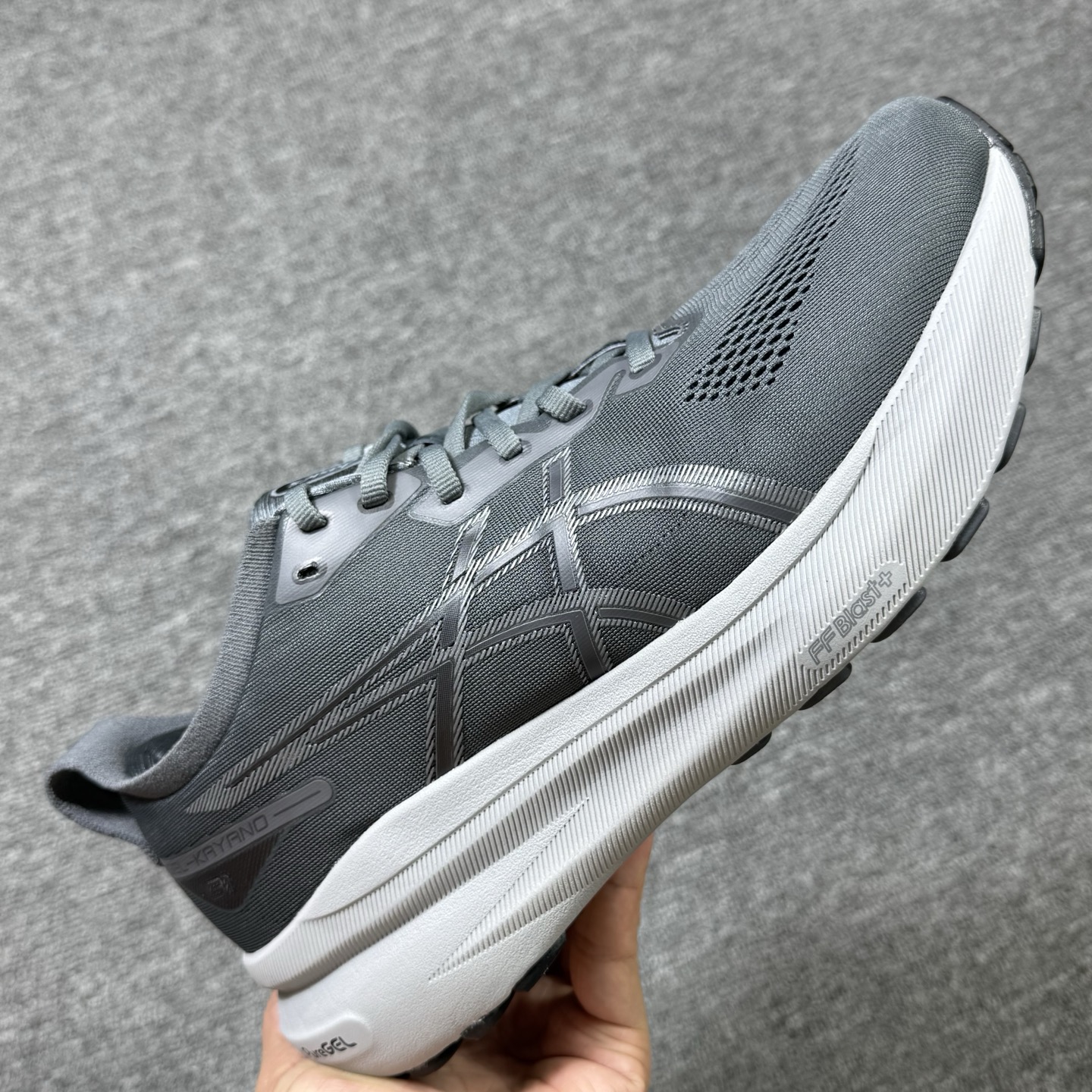 平台顶配版品质[拳头]亚瑟士 Gel-Kayano 31 灰色！尺码 40 40.5 41 42 42.