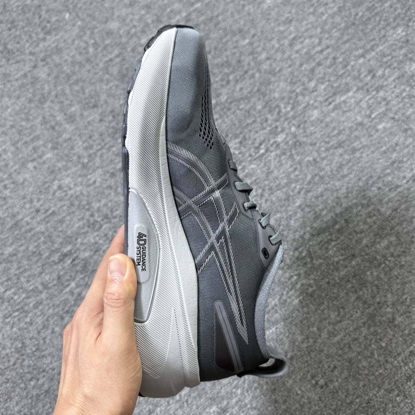 平台顶配版品质[拳头]亚瑟士 Gel-Kayano 31 灰色！尺码 40 40.5 41 42 42.