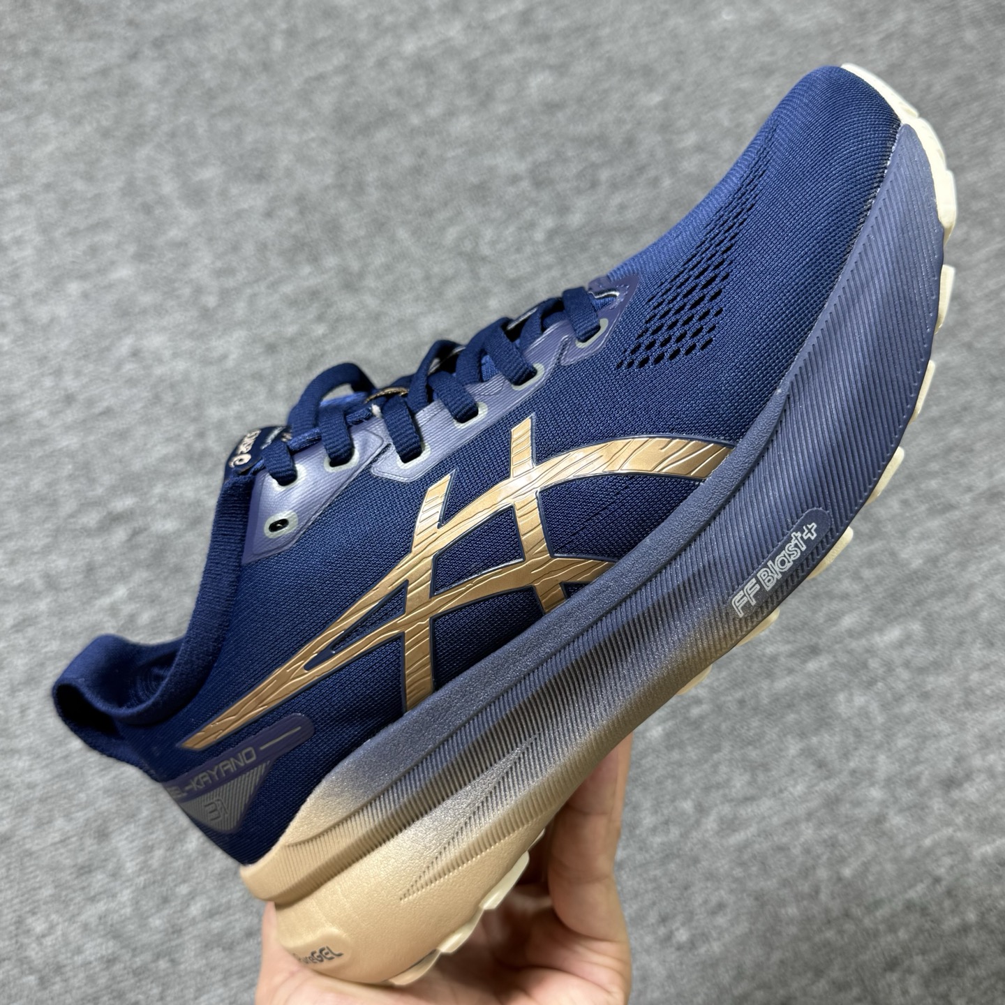 平台顶配版品质[拳头]亚瑟士 Gel-Kayano 31 蔚蓝金！尺码 40 40.5 41 42 42