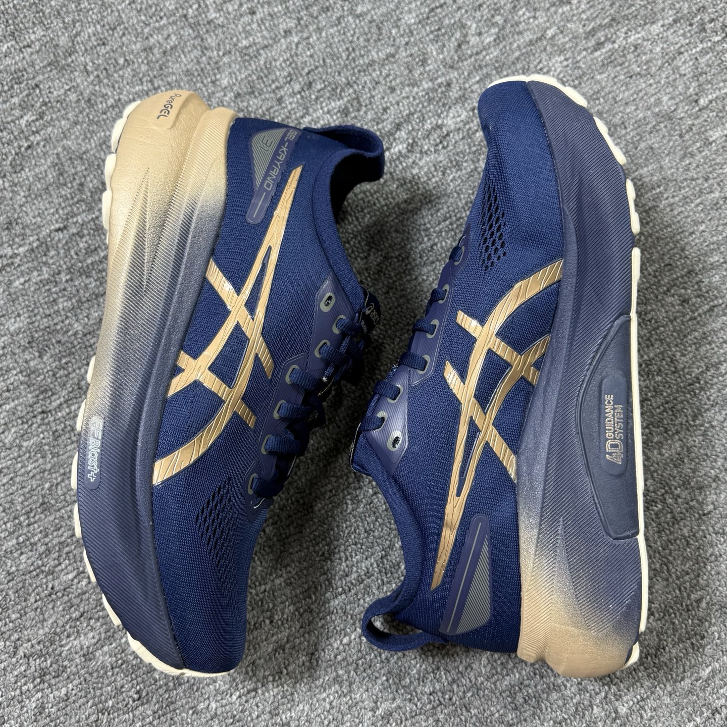 平台顶配版品质[拳头]亚瑟士 Gel-Kayano 31 蔚蓝金！尺码 40 40.5 41 42 42