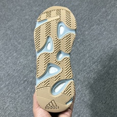 ♨️特价! OG 版本椰子700碳蓝 货号FW2498! 清仓甩卖 售前 售后 三包到底!顶级的品质 草鞋的价格 尺码 ♨️特价! OG 版本椰子700碳蓝 货号FW2498! 清仓甩卖 售前 售后 三包到底!顶级的品质 草鞋的价格 尺码
