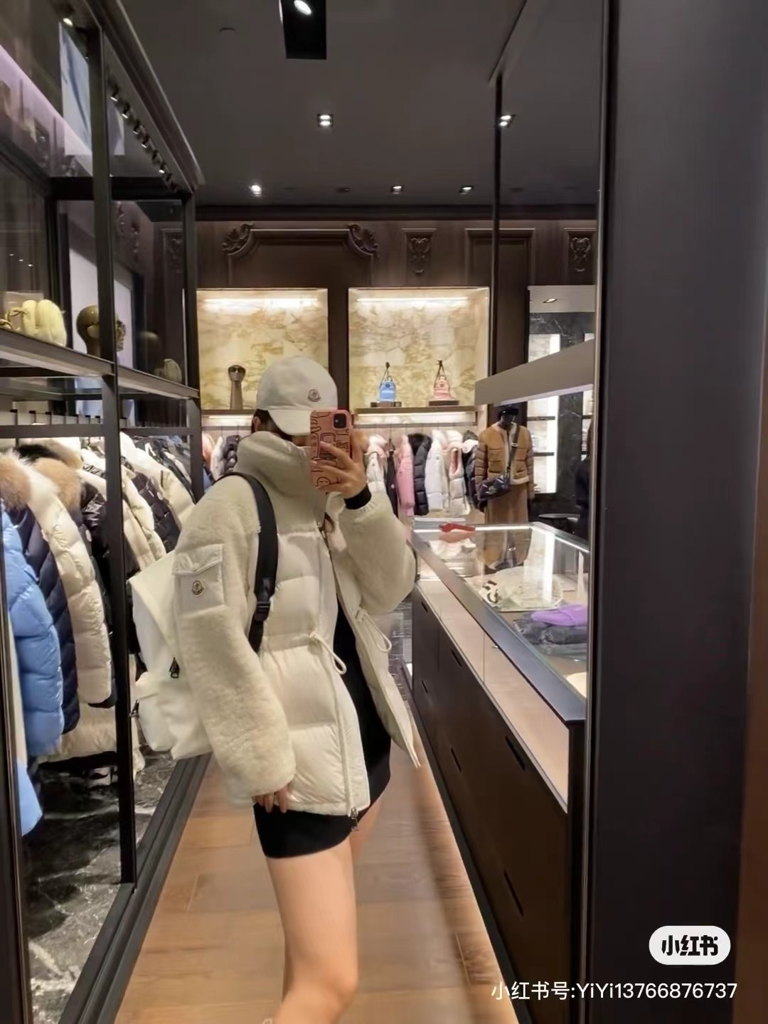 NO:295571,White color is gentle, simple and clean. The highlights of sheepskin wool are more layered. They are versatile and not picky. Sheepskin, alexander wang19860909白色颜色温柔,简单干净.羊皮羊毛亮点更显层次感.百搭不挑人,,sheepskin,alexander wang,Women's clothing