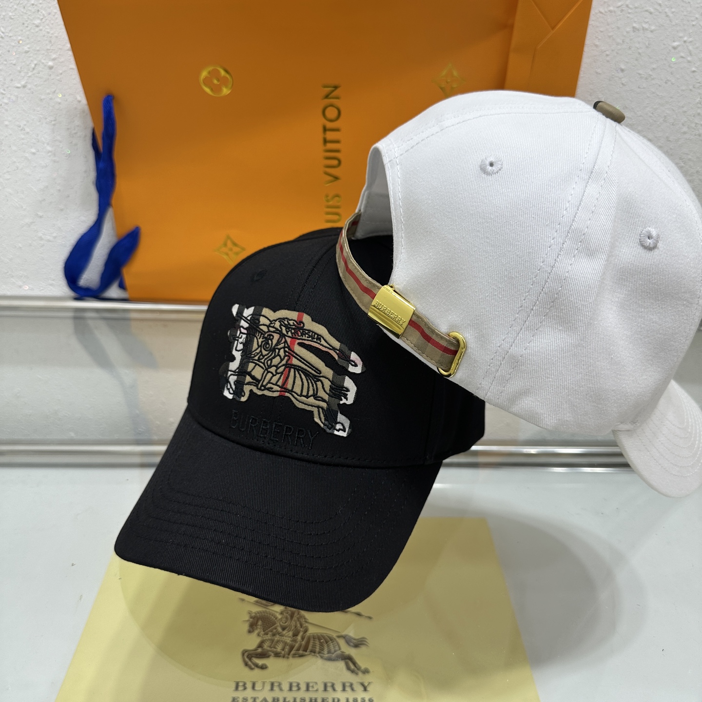 🎀巴宝莉棒球帽🧢