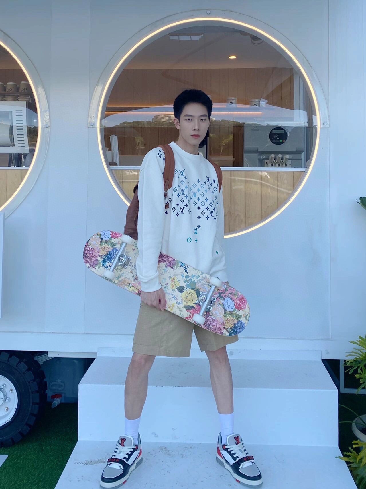 Louis Vuitton Gradient Embroidered Sweatshirt - Classic Style, Unisex Design