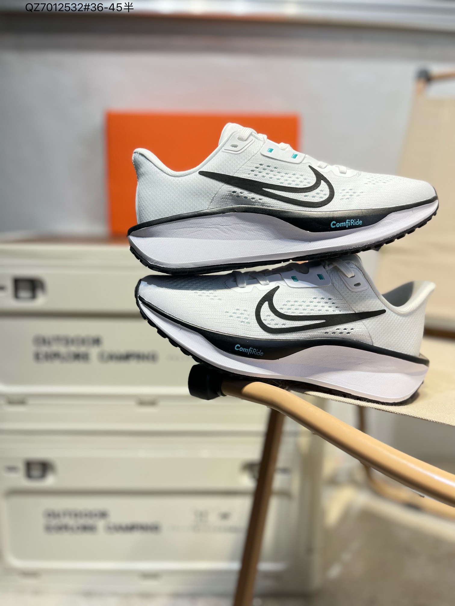 💰160
Nike Quest 6极速6代网面透气 时尚休闲跑步鞋 
简约高科技设计采用多层材料，为双足带来凉爽感受和稳固体验时尚鞋面搭配中足包覆设计，提供稳固贴合感。一层网眼布材质，在跑步期间为你带来轻盈透气性能。同时展现利落外观。加高叠层设计，为每一步带来柔软缓震性能。具备出色抓地力与耐穿着性。舒适感出众 
官方货号:FD6033 QZ7012532#36-45半