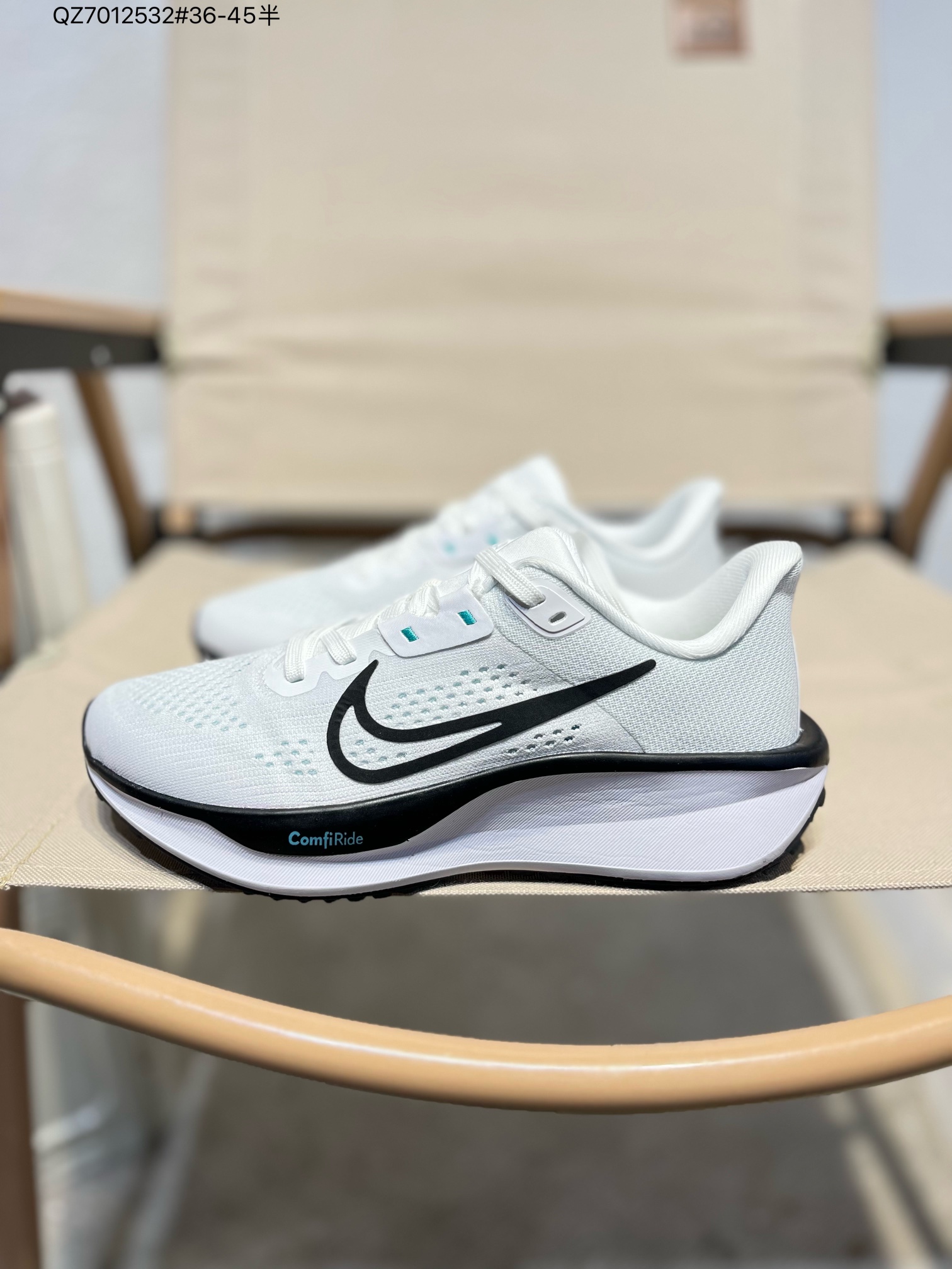 💰160
Nike Quest 6极速6代网面透气 时尚休闲跑步鞋 
简约高科技设计采用多层材料，为双足带来凉爽感受和稳固体验时尚鞋面搭配中足包覆设计，提供稳固贴合感。一层网眼布材质，在跑步期间为你带来轻盈透气性能。同时展现利落外观。加高叠层设计，为每一步带来柔软缓震性能。具备出色抓地力与耐穿着性。舒适感出众 
官方货号:FD6033 QZ7012532#36-45半