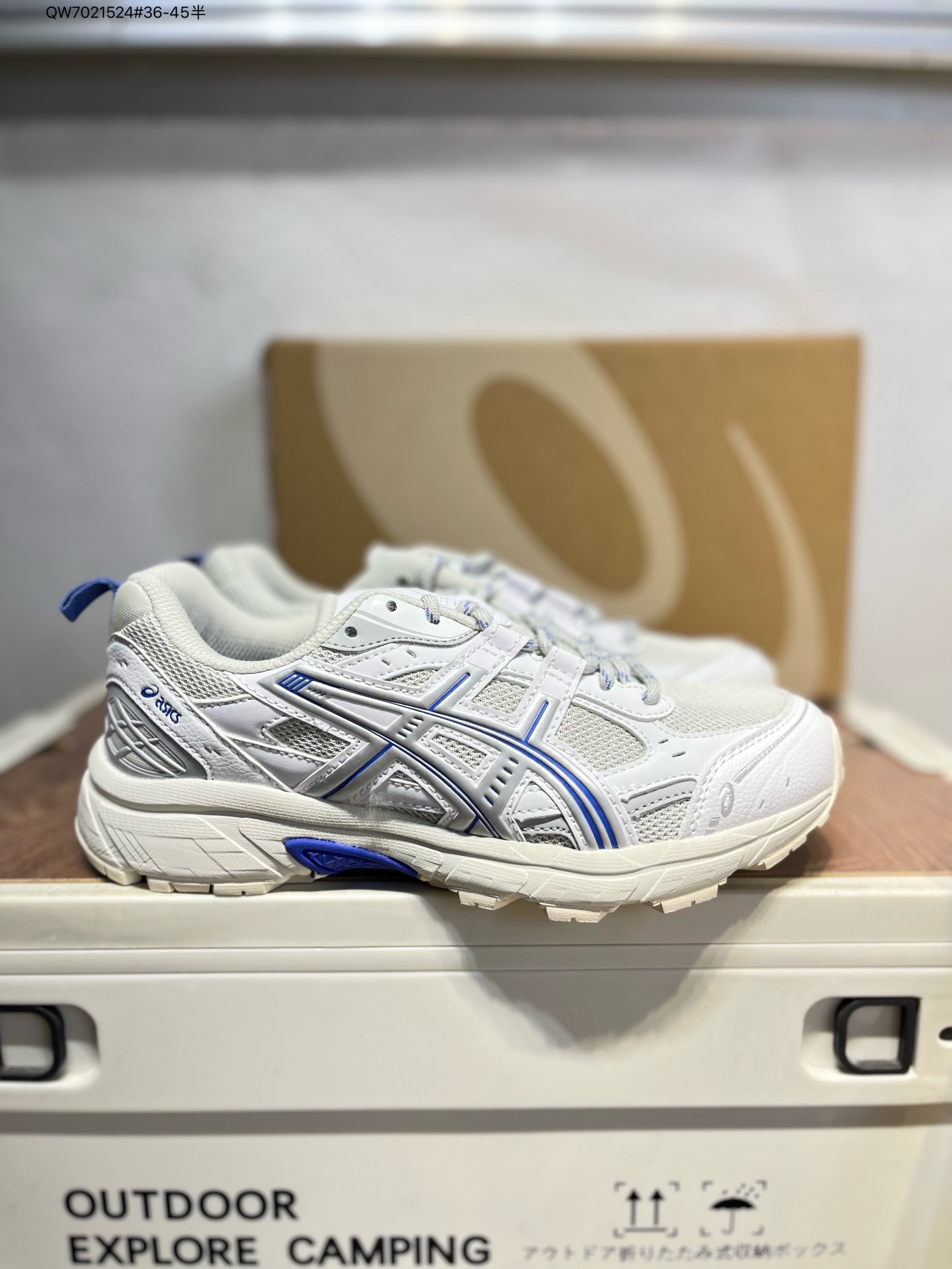 💰260
Asics GEL-NUNOBIKI亚瑟士经典跑鞋 如今机能风和户外风吹得正劲，便是主打“Urban Outdoor机能越野风格”，城市和户外场景都能轻松应对。关键是跑鞋的颜值也很高1203A536 QW7021524#36-45半