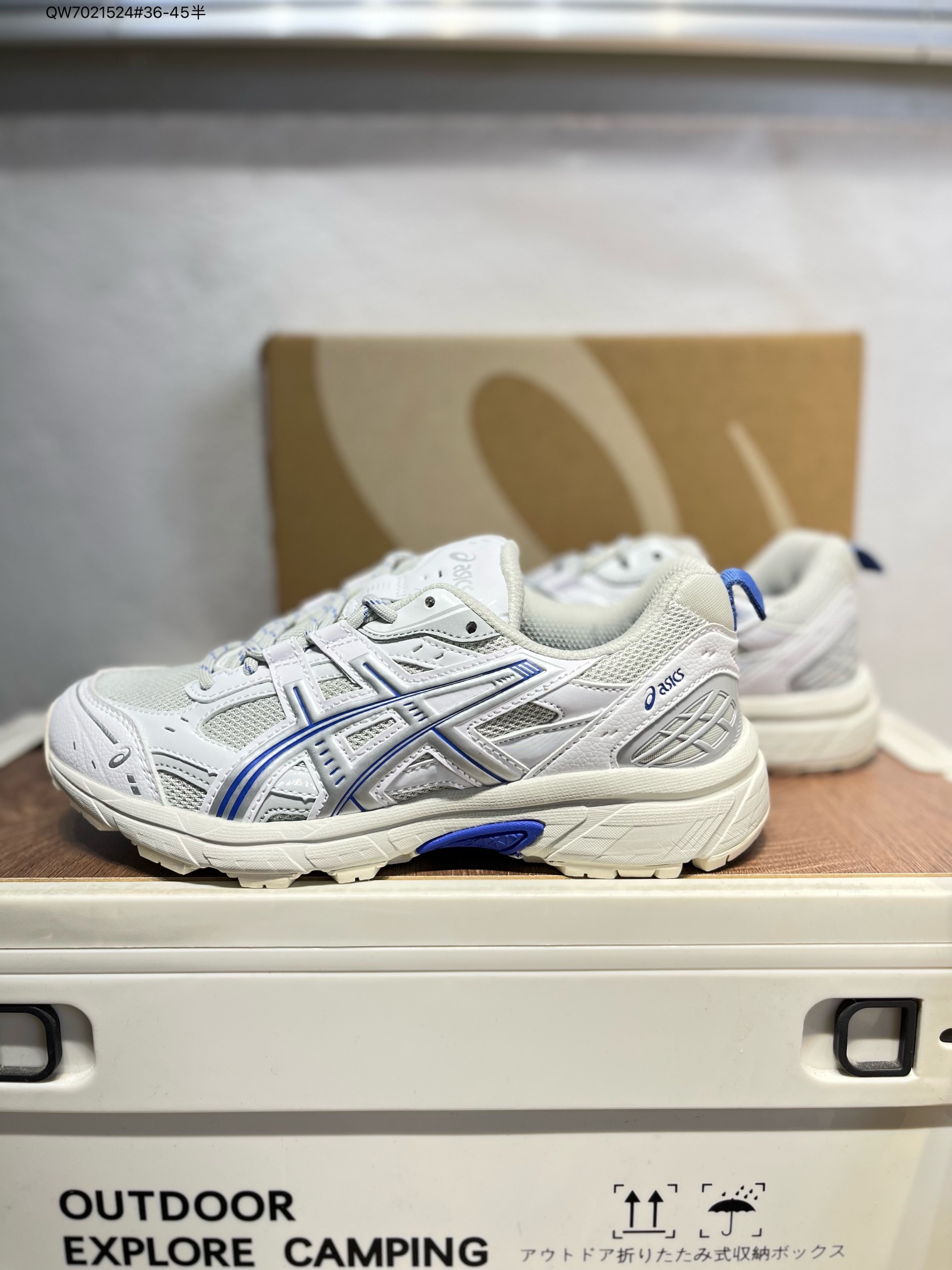 💰260
Asics GEL-NUNOBIKI亚瑟士经典跑鞋 如今机能风和户外风吹得正劲，便是主打“Urban Outdoor机能越野风格”，城市和户外场景都能轻松应对。关键是跑鞋的颜值也很高1203A536 QW7021524#36-45半