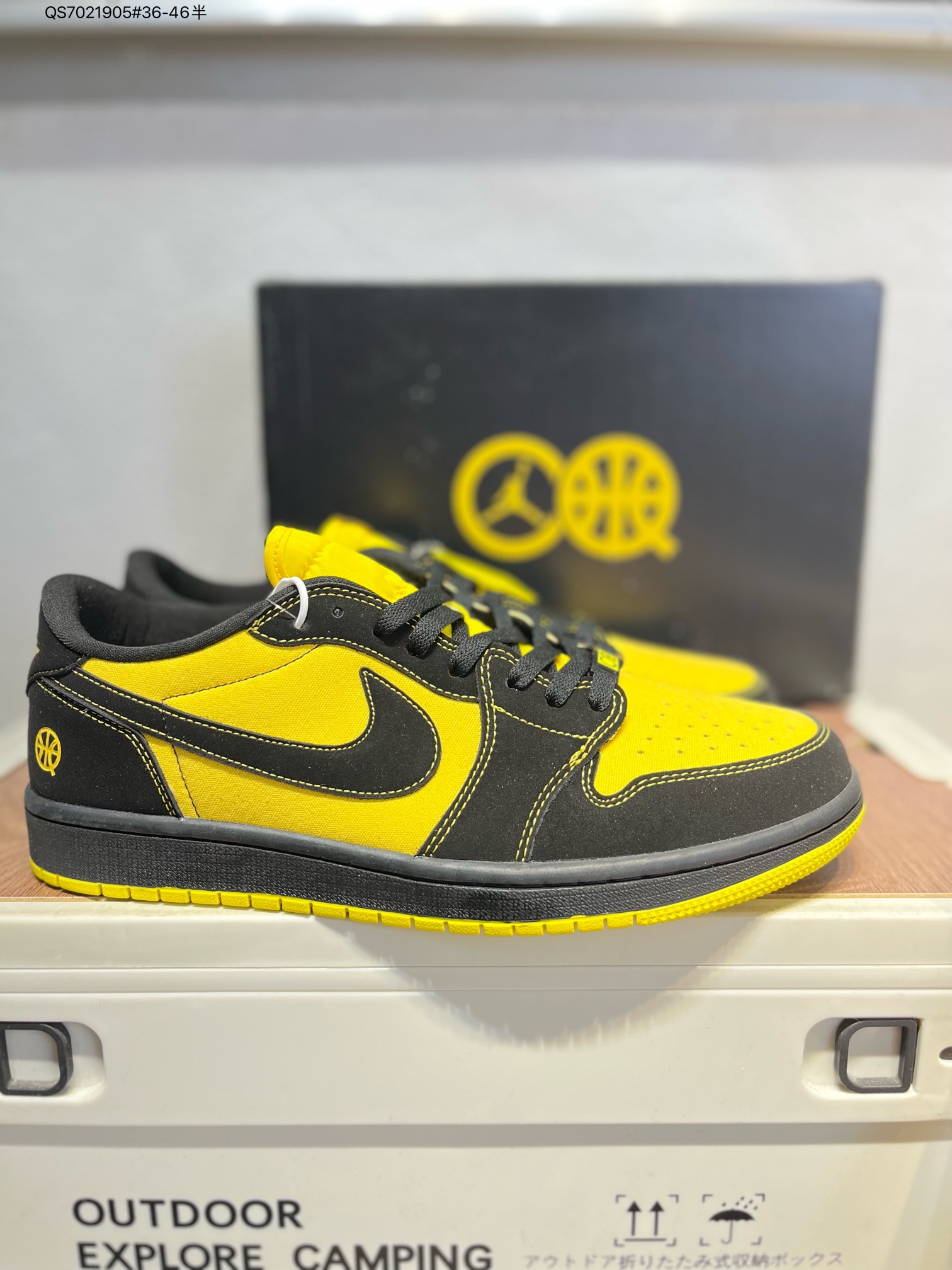 💰270
头层皮❗️  乔丹Air Jordan 1 Low AJ1低帮系列篮球鞋 官方同步配色 原装级产物  
#拒绝公底 立体鞋型 细节完美 高清洁度IB8836 QS7021905#36-46半