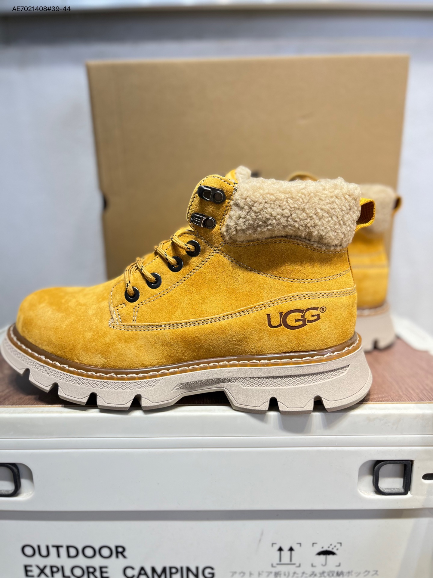 💰310
UGG/雪地靴 防水麂绒皮革鞋面 美国轻奢品牌UGG W NEUEL尼瓦尔系列秋冬新款防污系列休闲保暖U5867M AE7021408#39-44