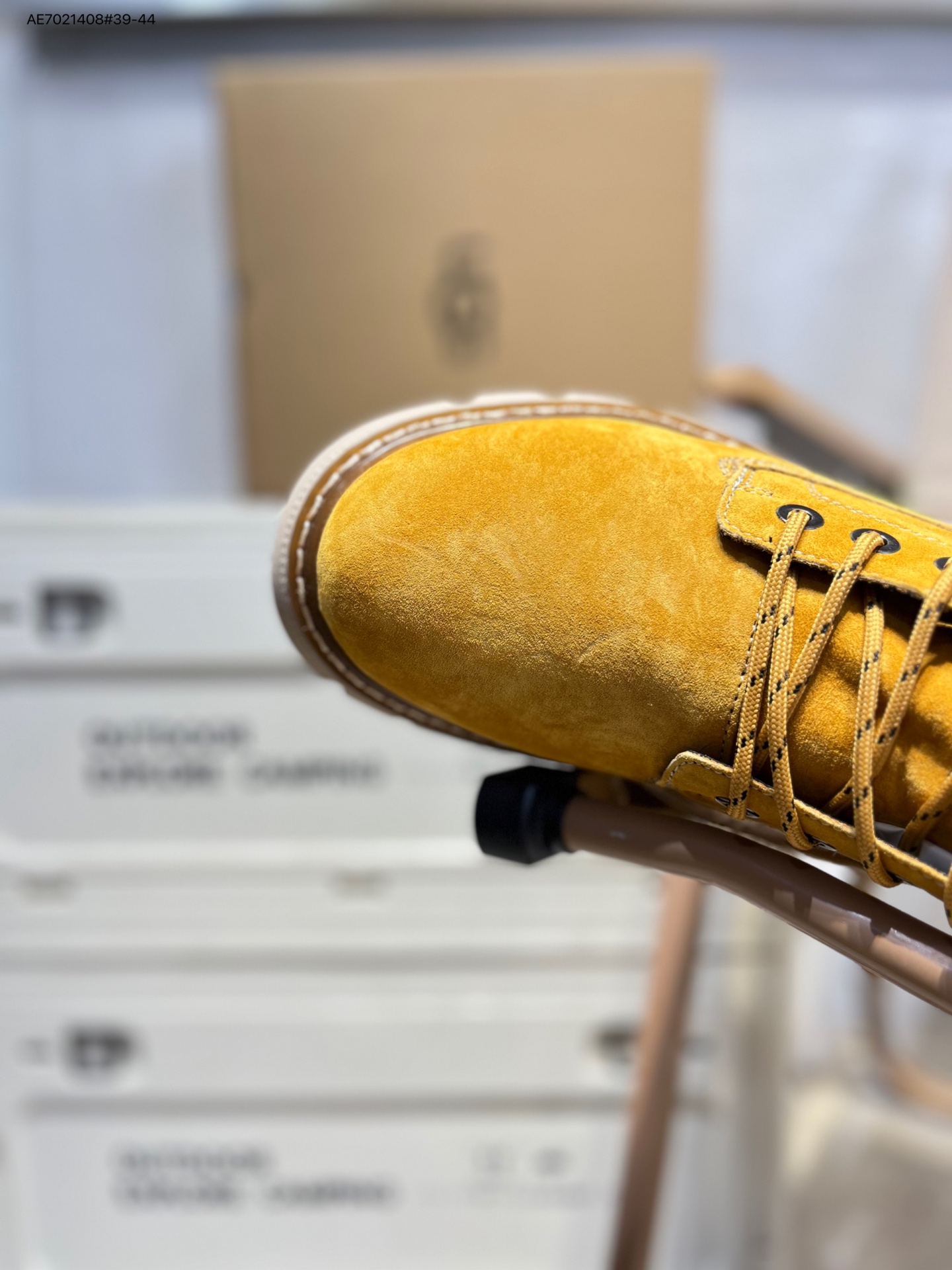 💰310
UGG/雪地靴 防水麂绒皮革鞋面 美国轻奢品牌UGG W NEUEL尼瓦尔系列秋冬新款防污系列休闲保暖U5867M AE7021408#39-44