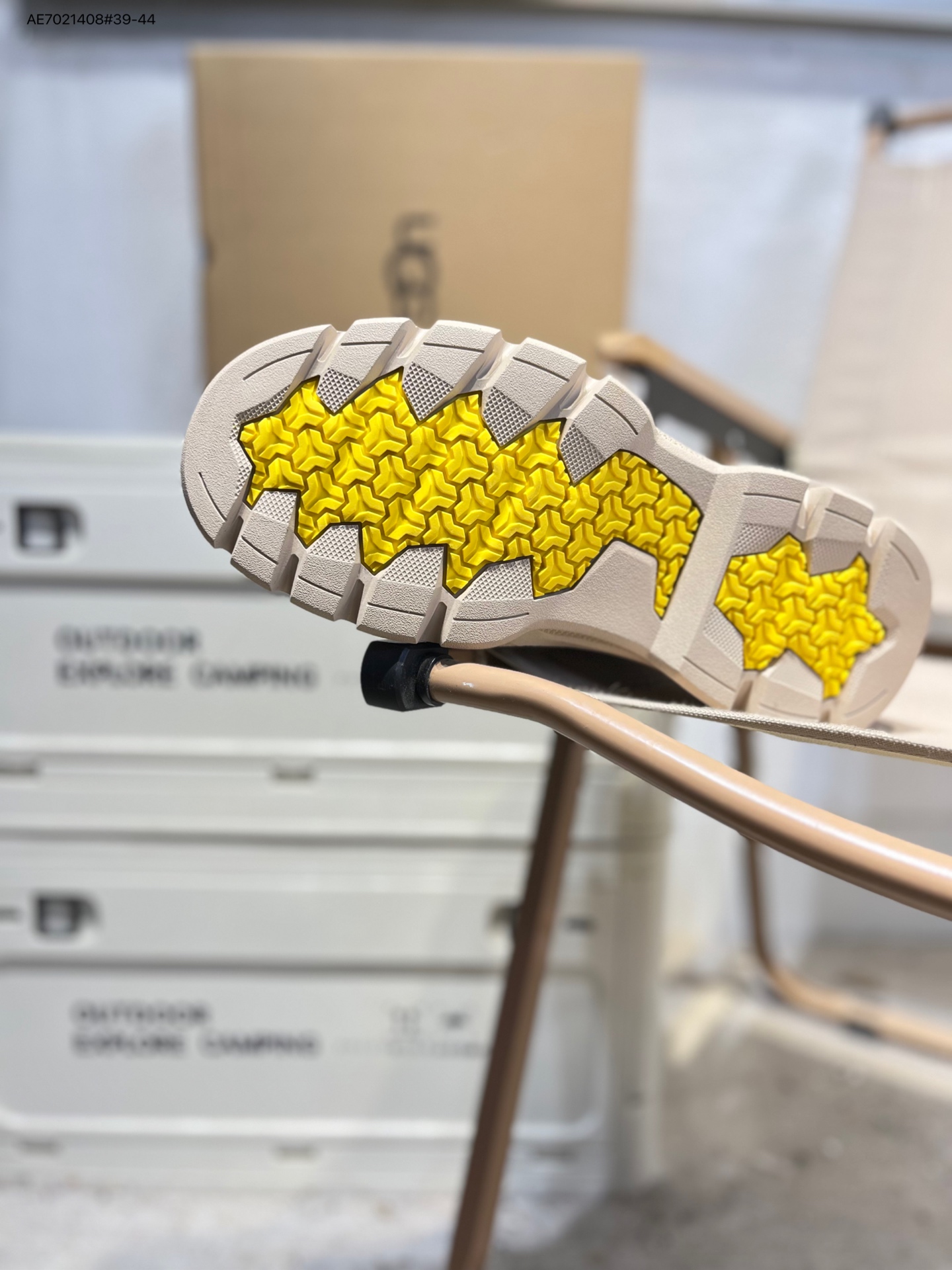 💰310
UGG/雪地靴 防水麂绒皮革鞋面 美国轻奢品牌UGG W NEUEL尼瓦尔系列秋冬新款防污系列休闲保暖U5867M AE7021408#39-44