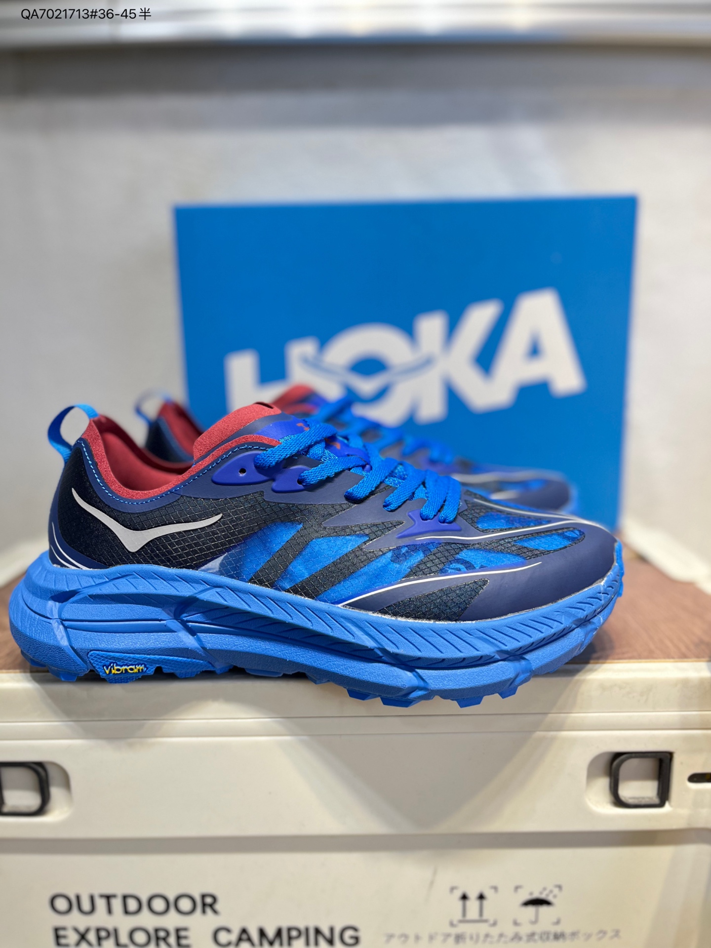 放店💰110
HOKA ONE ONE 男女克利夫顿LS运动休闲鞋CliftonLS SatisfyRunning 德克斯户外用品旗下HOKA ONE ONE®品牌携手法国时尚专业运动品牌SATISFY®,为全球跑者奉上一场跑鞋盛宴。HOKA x SATISFY Clifton LS,不仅是一双专业性能的奔跑鞋,更是时尚与功能完美融合的典范。这双鞋具有独特的网眼设计、半透明热熔印花和反光模压鞋头等时尚元素,同时也具备耐磨橡胶外底等性能升级,是跑者们的理想选择。此次合作是HOKA和SATISFY品牌合鸣的重要一步,将突破专业运动和时尚生活的界限,引领跑步文化的发展。
货号:1168971 QA7021713#36-45半