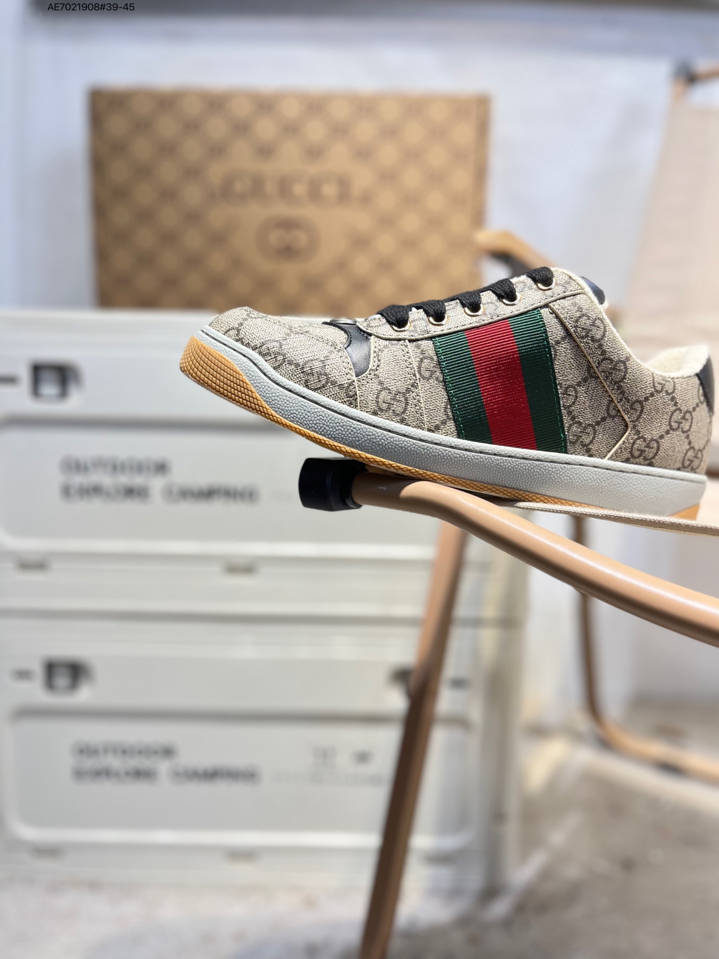 放店💰250
🈴️广东原厂# Gucci Distressed Screener sneaker古驰经典小脏鞋原型复古百搭老爹板鞋/复古学院风AE7021908#