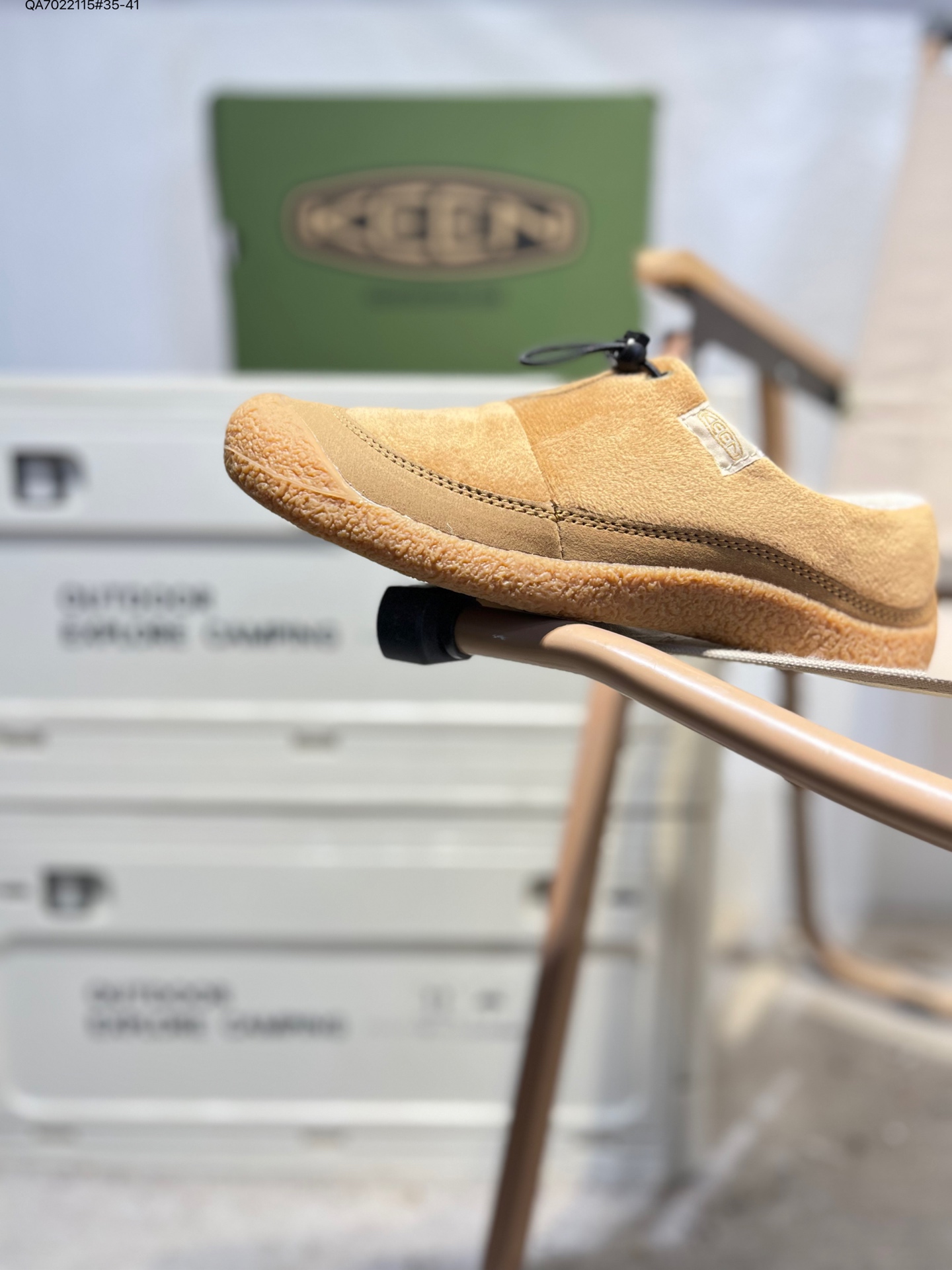 放店💰110
KEEN科恩 Howser 3 Slide 保暖舒适 户外日常 厚底一脚蹬 防滑耐磨 低帮休闲鞋
鞋面采用再生织物 原创版型 标志性的设计
弹力鞋带锁定系统 方便穿脱 无痕橡胶外底
舒适的一脚蹬设计 由原来的家居混合鞋再次更新 前掌宽敞的空间 让脚趾伸展造型简约外形时尚 方便穿脱可户内户外任意穿梭1022258 QA7022115#35-41