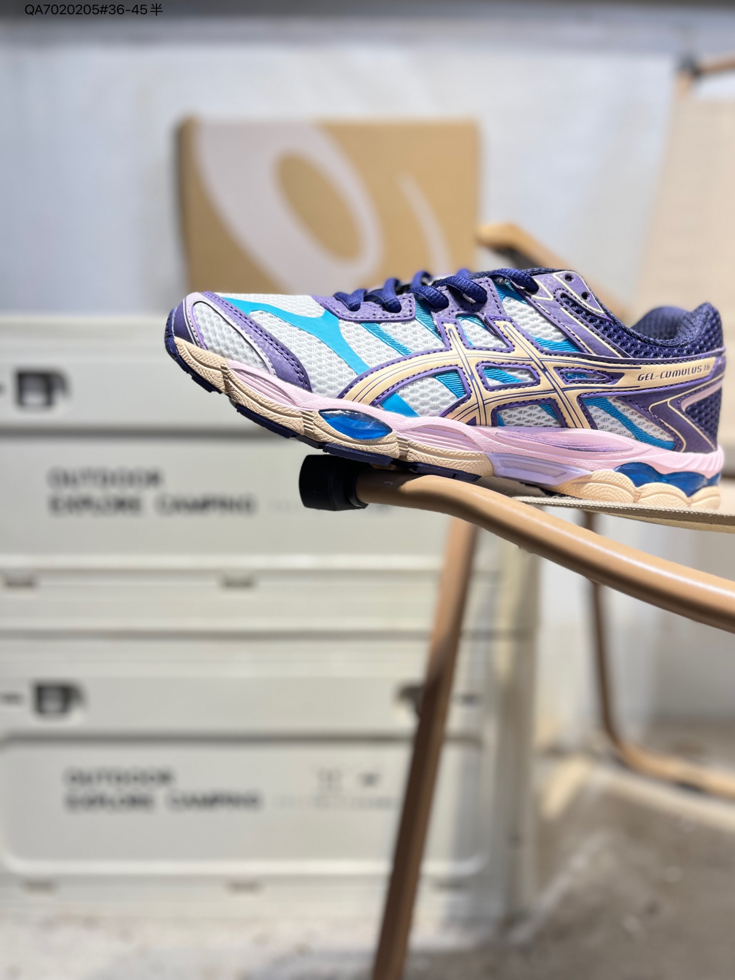 💰💰120 Asics GEL-NIMBUS 16亚瑟士经典跑鞋 如今机能风和户外风吹得正劲，便是主打“Urban Outdoor机能越野风格”，城市和户外场景都能轻松应对。关键是跑鞋的颜值也很高1203A990 QA7020205#36-45半