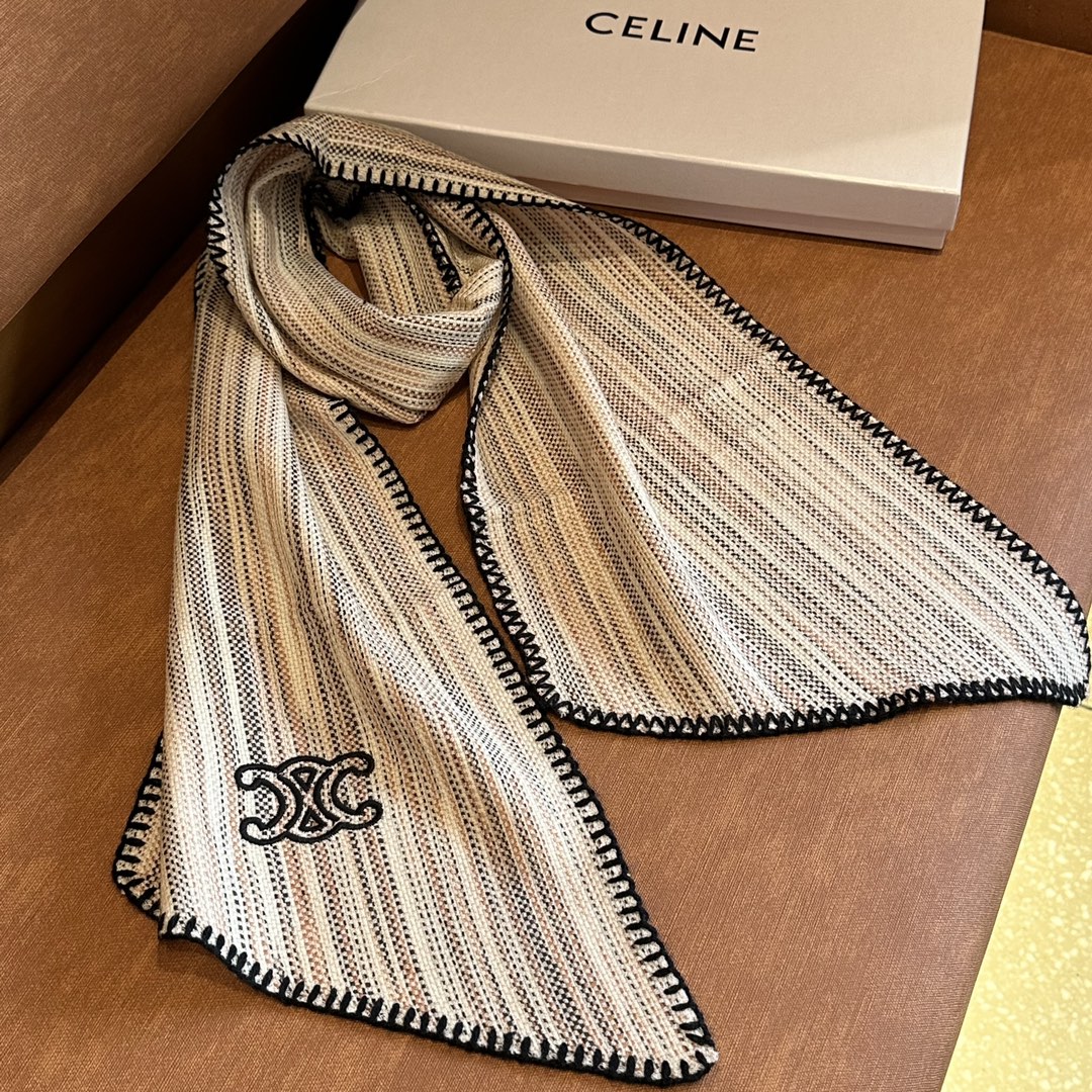 赛琳Celine️新品飘带春季随意切换造型小巧又不失优雅的款式15*150尺寸50羊毛50羊绒高级时尚又