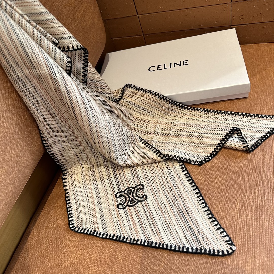 赛琳Celine️新品飘带春季随意切换造型小巧又不失优雅的款式15*150尺寸50羊毛50羊绒高级时尚又