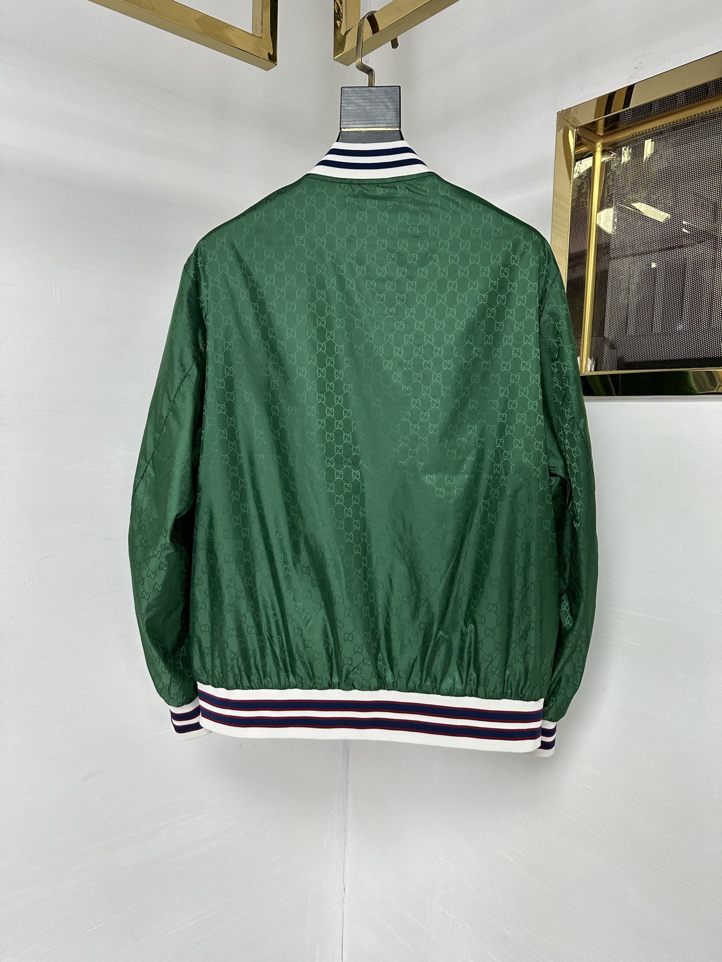 “Custom Baseball Suit with Metal Zipper and Corroded Stripes, Leisure Style” - 图片 9