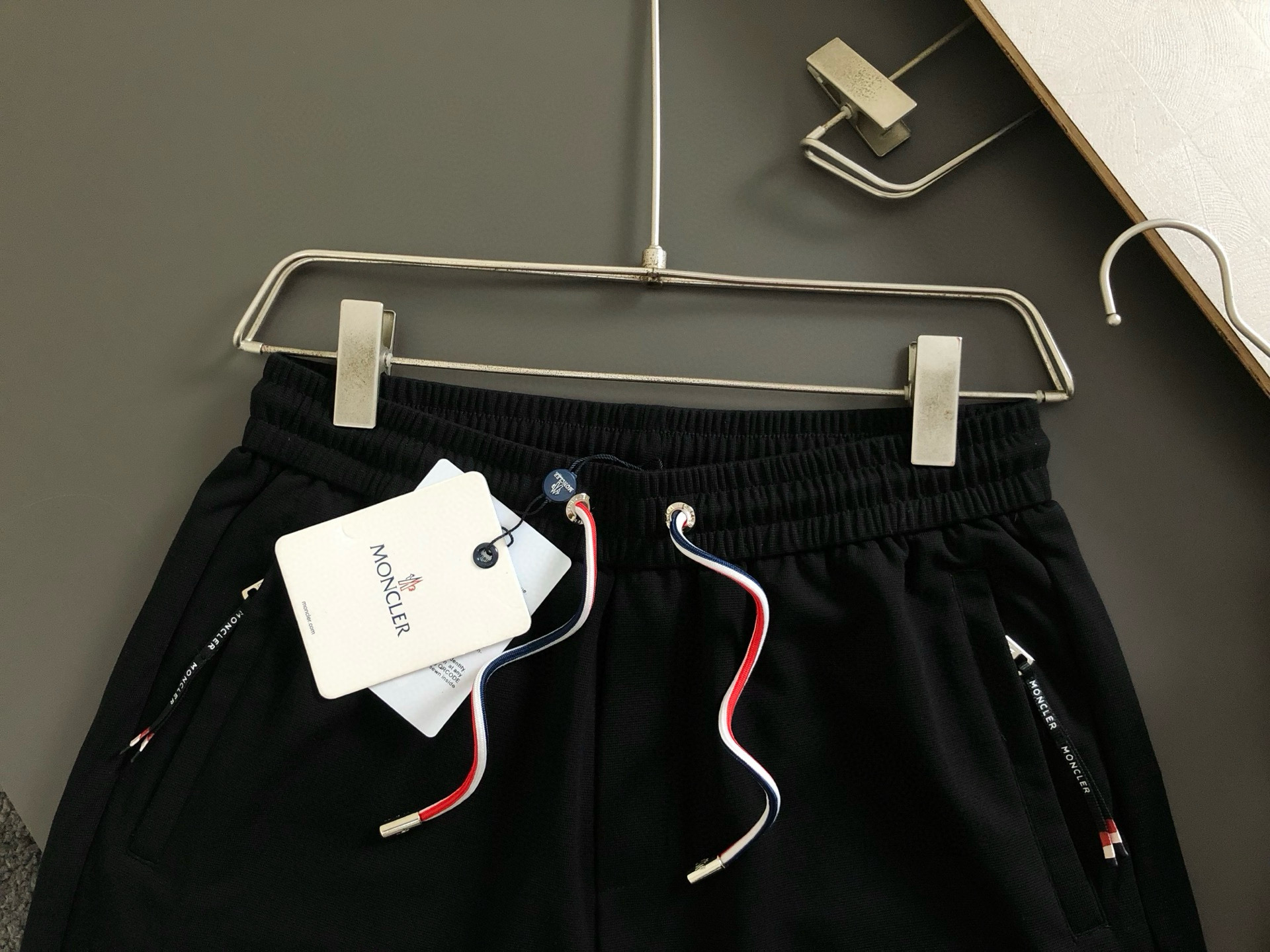 Special Price Alert: $264, Black Sizes M-XXXL, No Mail Cancellation, Payment Confirmed. - 图片 5
