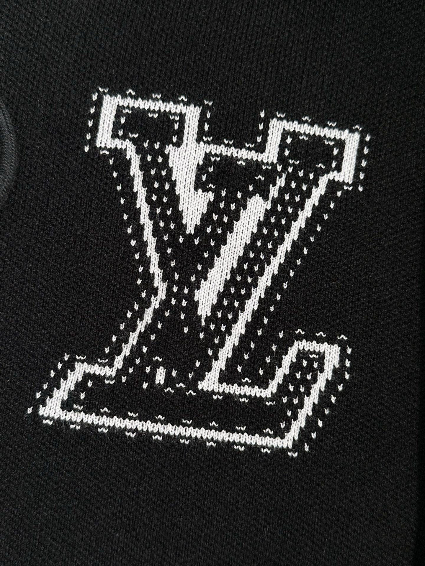 1V 2025SS新款嵌花图案针织拉链帽衫外套时髦实穿且提升标识度 低调奢华的潮流不分场合不分年龄 休闲