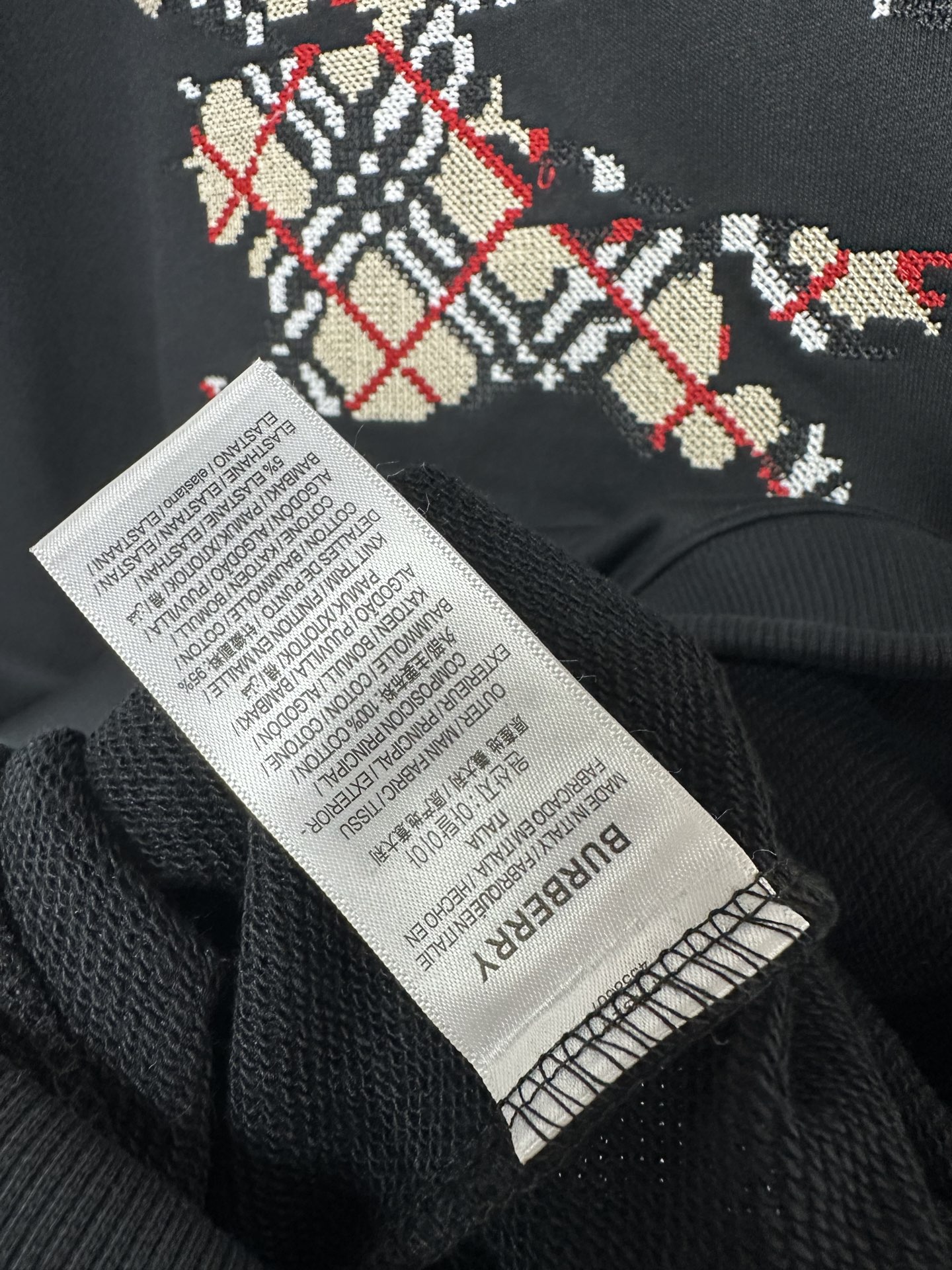 Burberry Sudadera Clásica con Logo Ecuestre Bordado para Hombre 10 i1756117459359 638 0 5