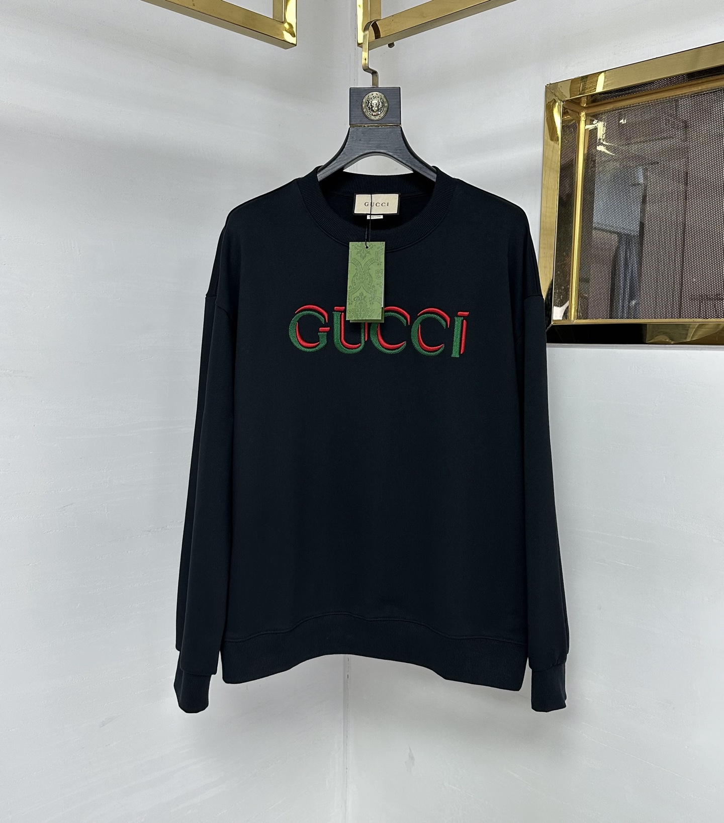 GUC 2025Ss秋冬新款卫衣，精美工艺圆领款，特制纯棉400克面料升级水洗大毛圈、柔软贴身科技面料，